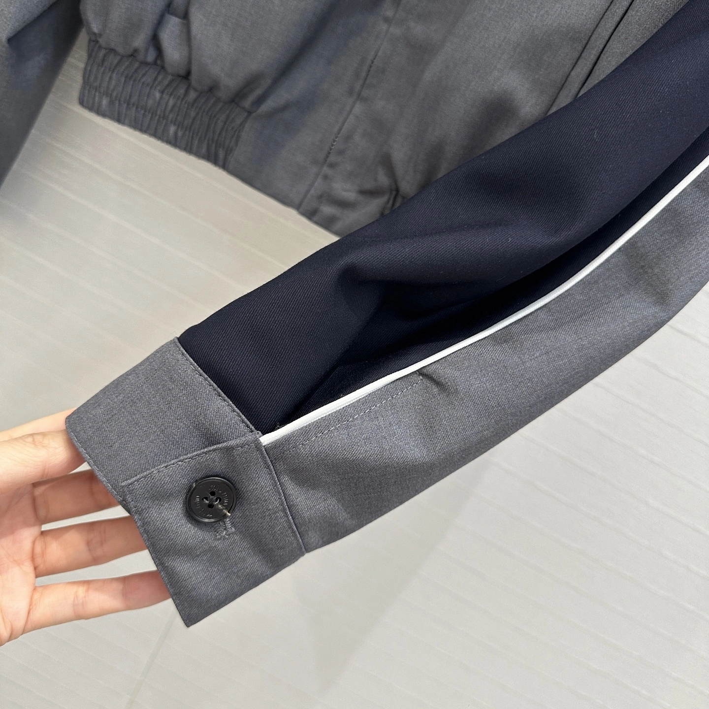 Victoria- 7iu7iu Suit item:E-F240B2306