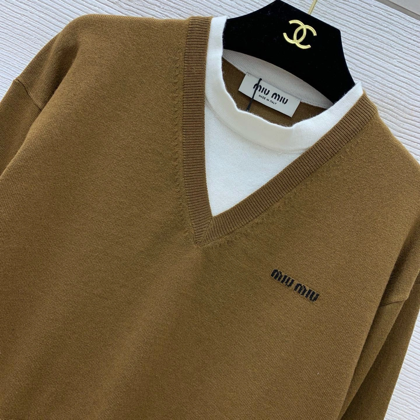 Victoria- 7iu7iu wool 2colour item: E-F044J0537-2