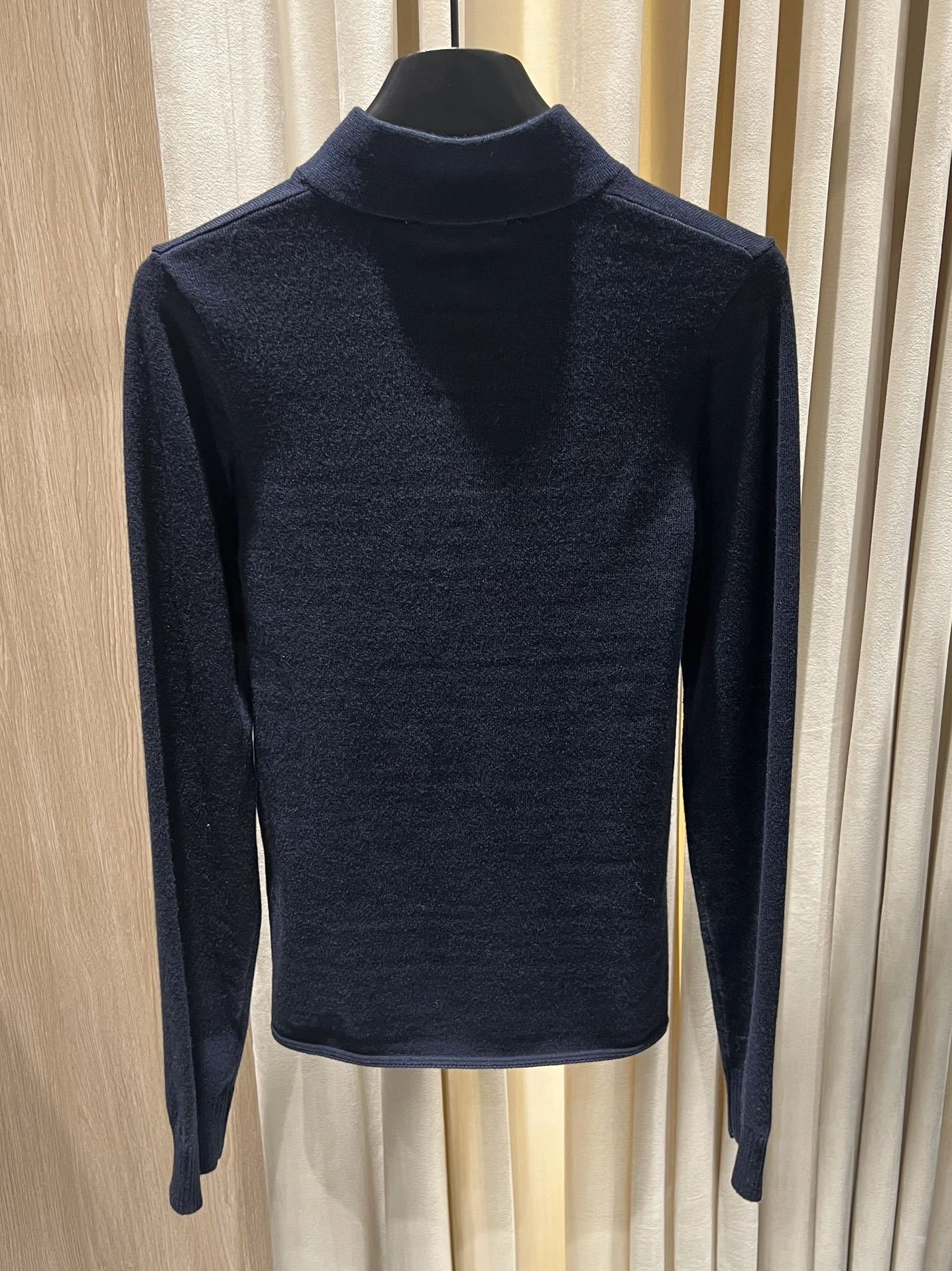 Victoria- 7iu7iu wool embroidery item:E-F140K1643H