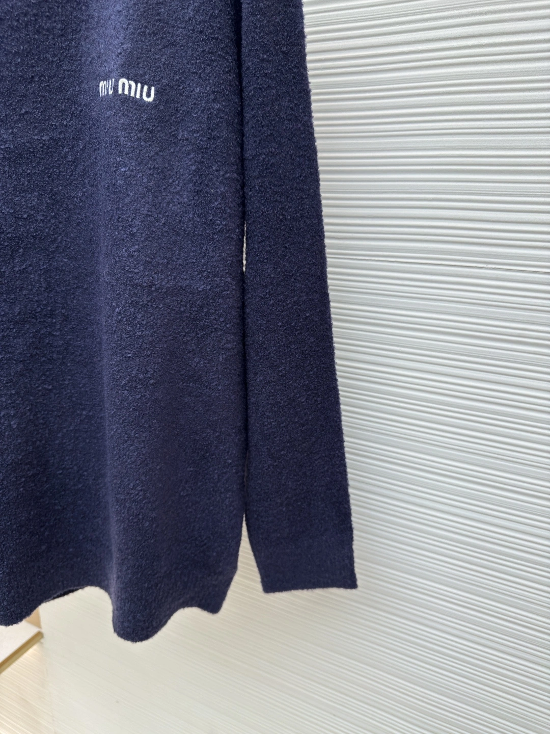 Victoria- 7iu7iu wool embroidery oversized item:E-F509K1645H