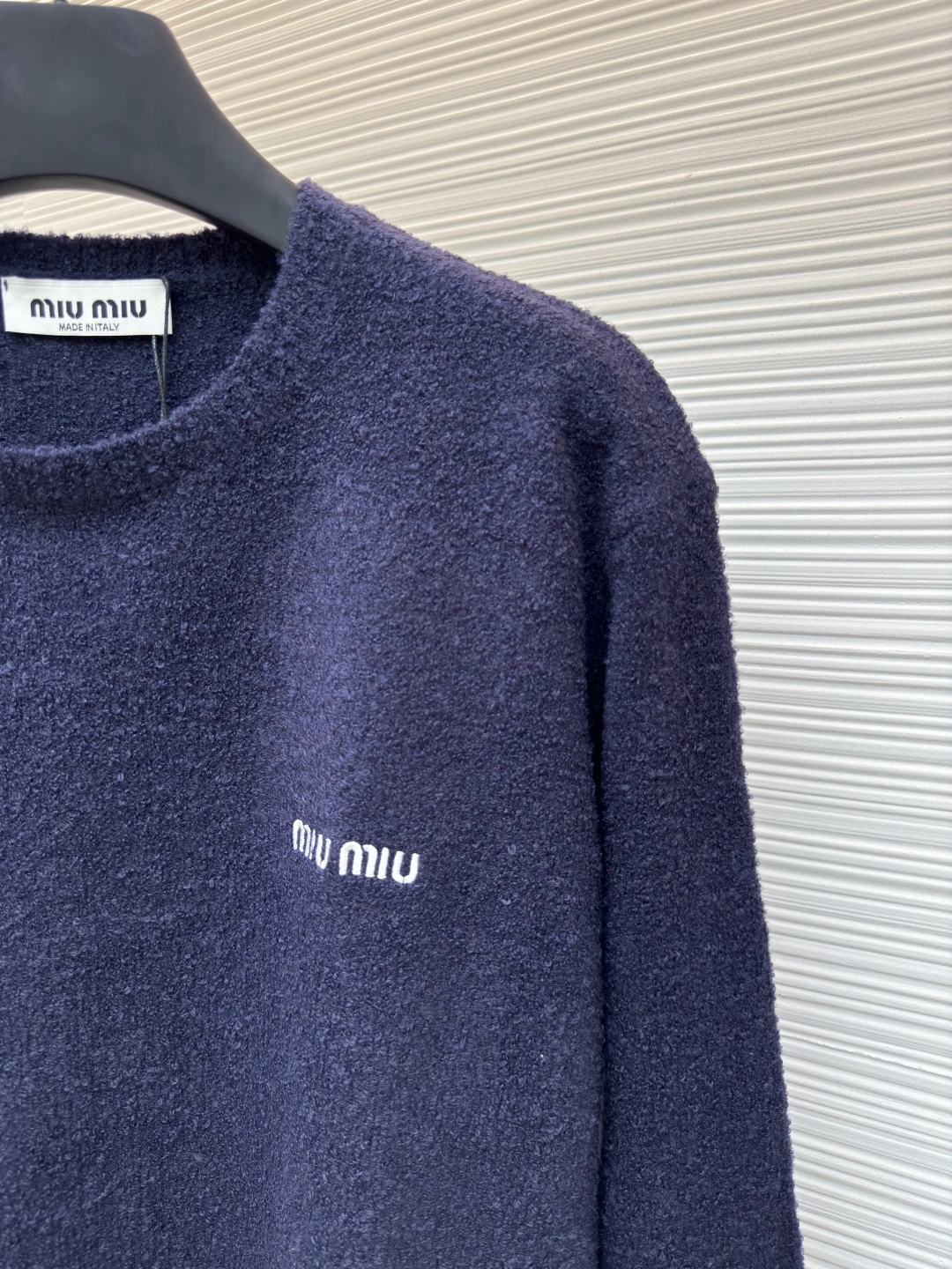 Victoria- 7iu7iu wool embroidery oversized item:E-F509K1645H