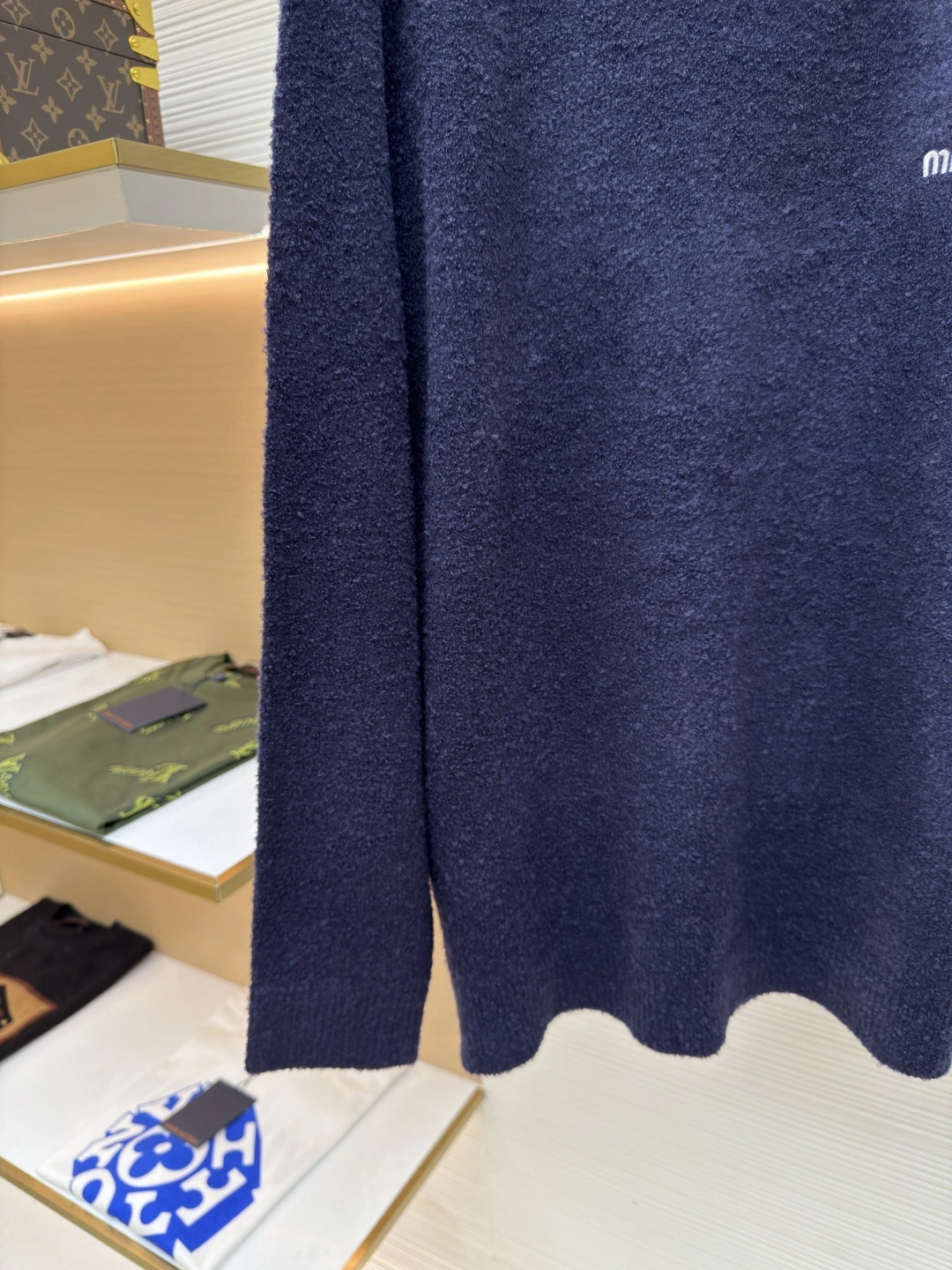 Victoria- 7iu7iu wool embroidery oversized item:E-F509K1645H