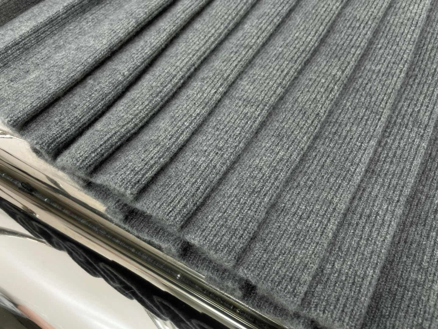 Victoria--7iu7iu wool item: E-F245C1197H