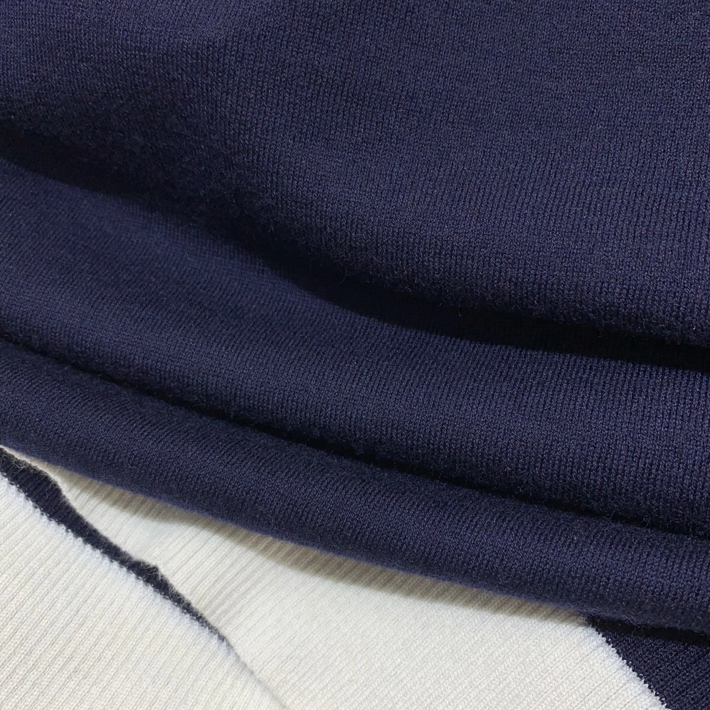 &Victoria- 7iu7iu wool item:E-F044I0214