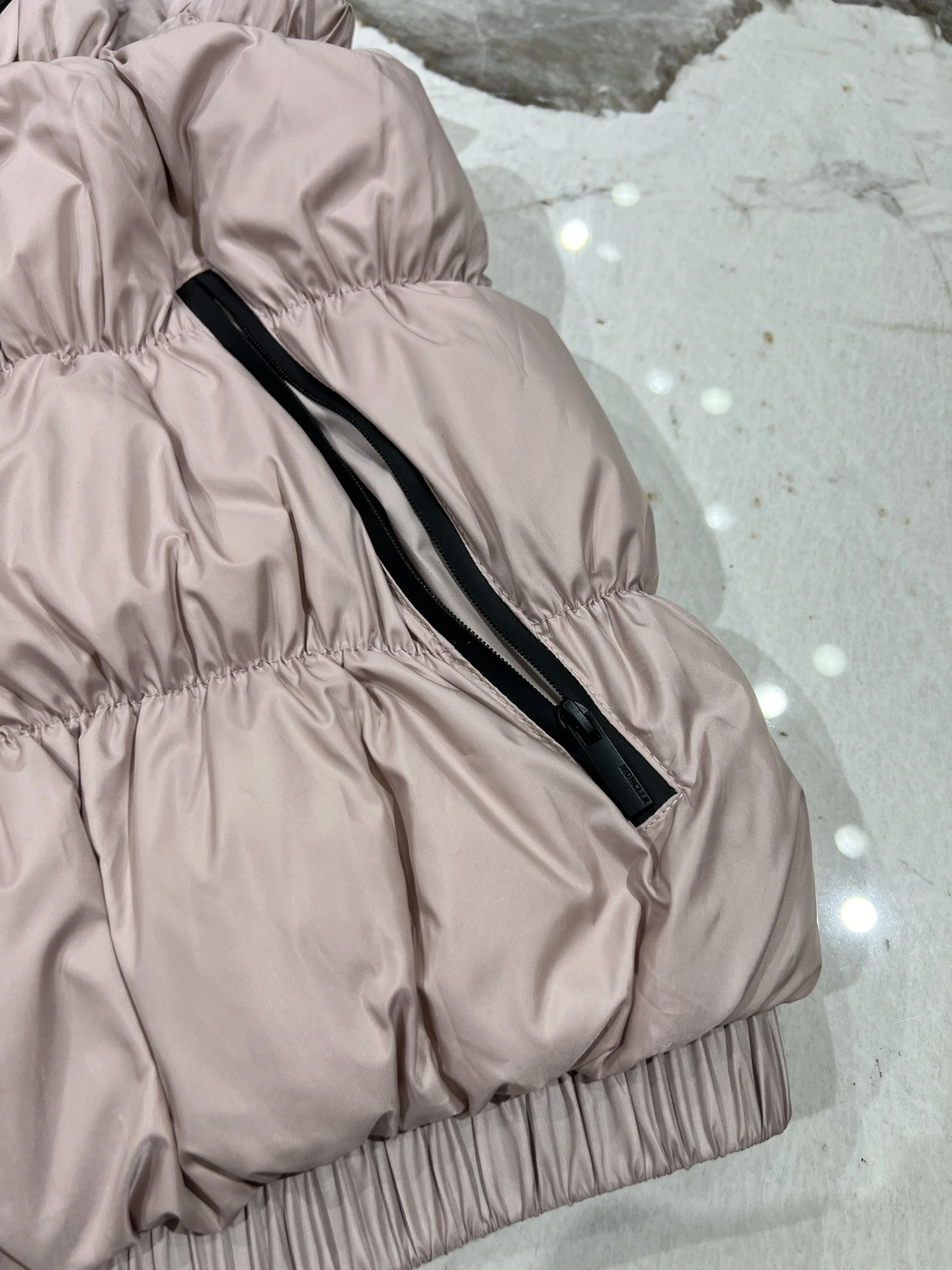 Victoria- 7o9385r 2colour item:D-F140J5229-2