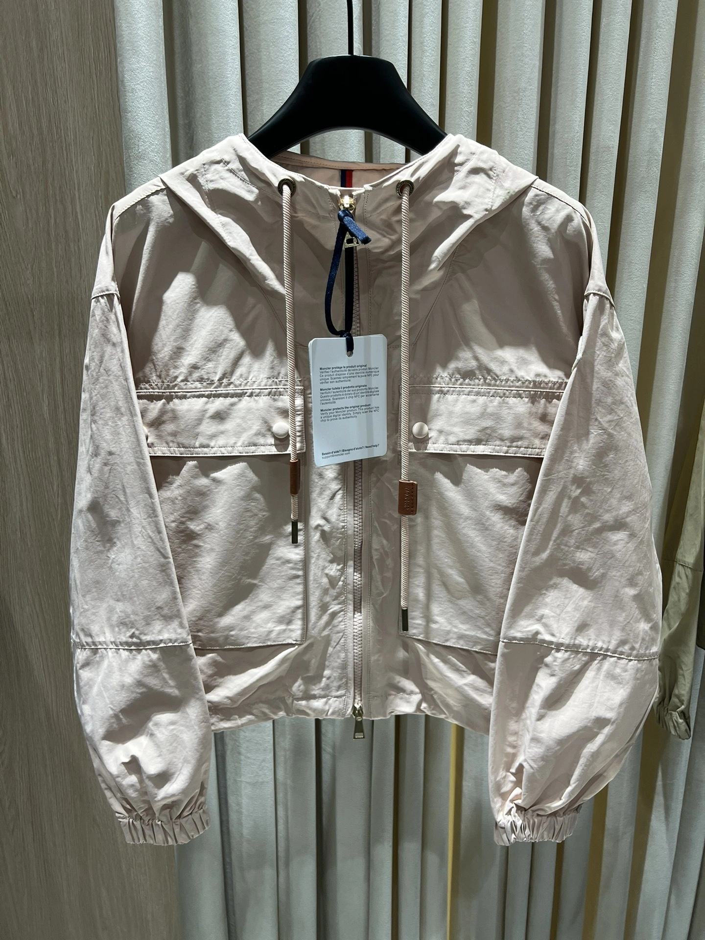 Victoria- 7o9385r 3colour item:E-F140I2755-3H