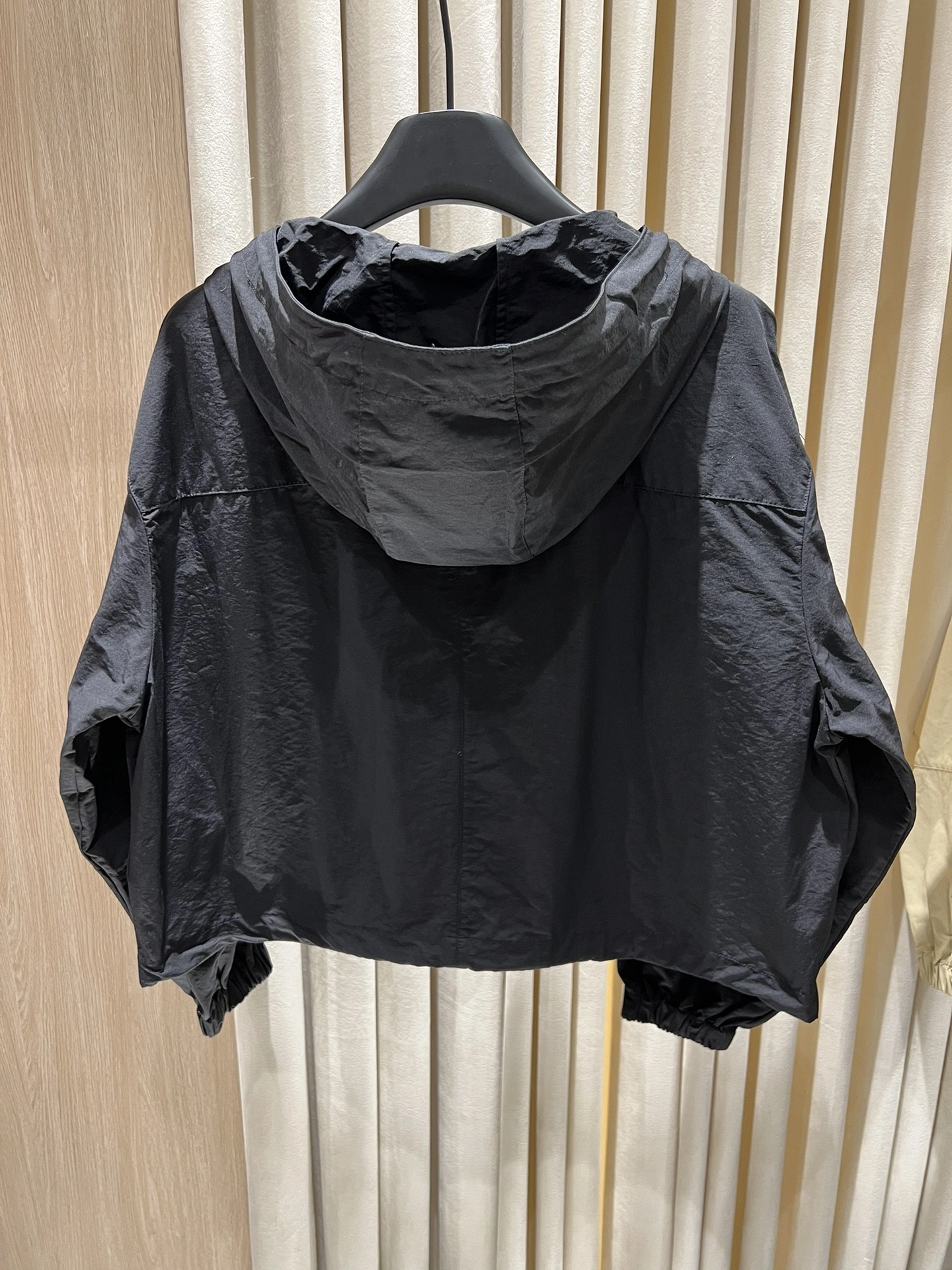 Victoria- 7o9385r 3colour item:E-F140I2755-3H