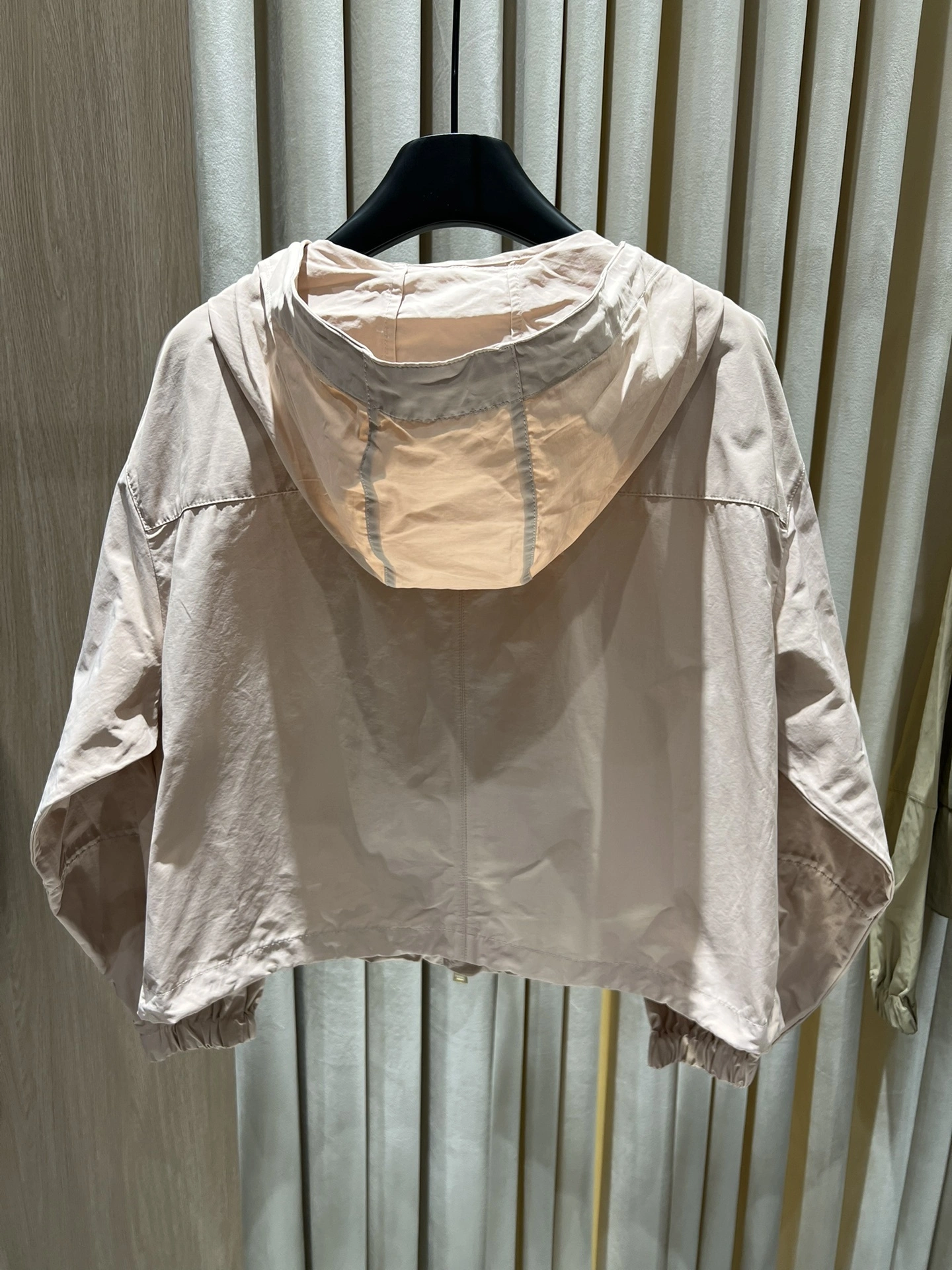 Victoria- 7o9385r 3colour item:E-F140I2755-3H
