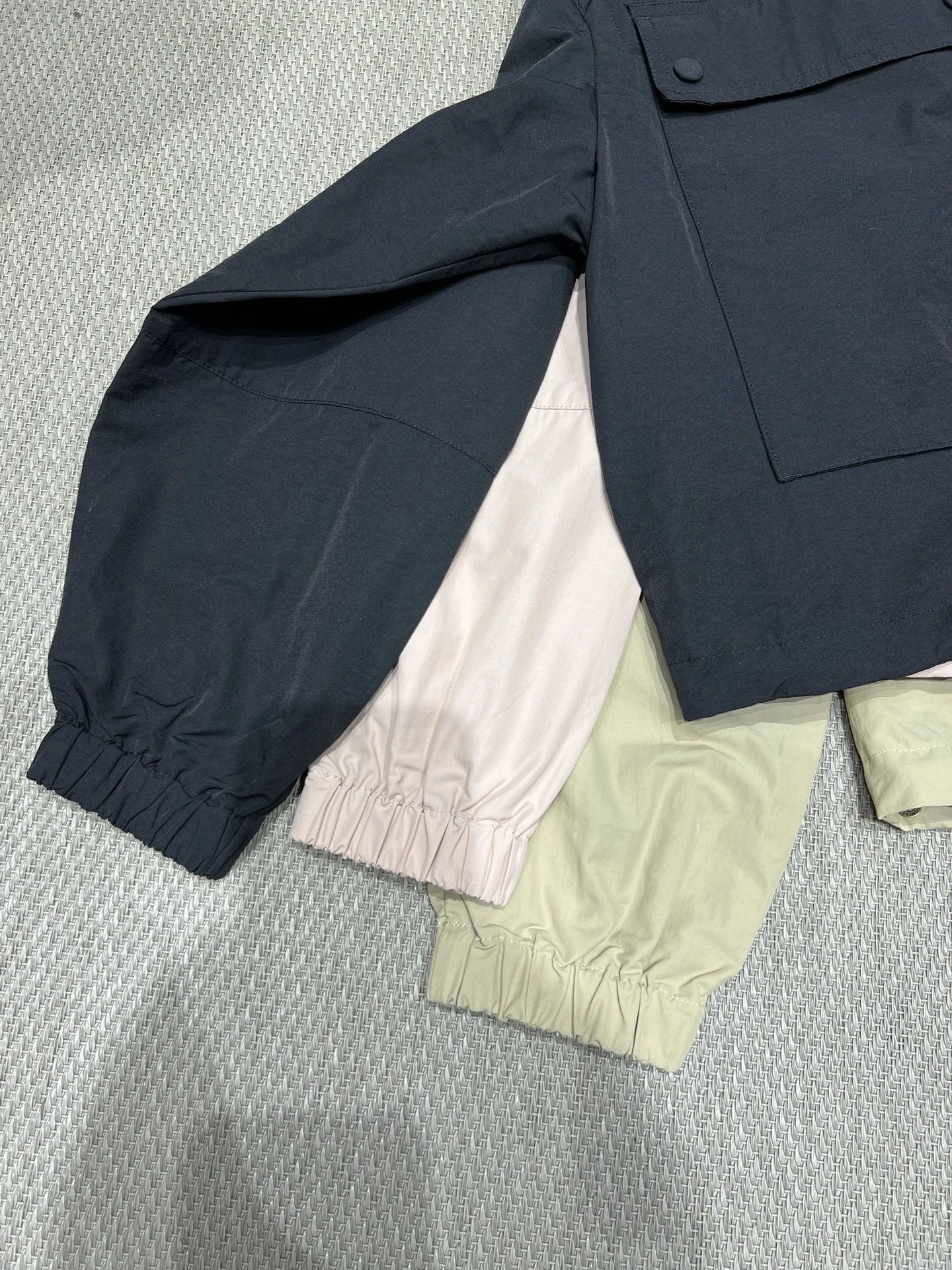 Victoria- 7o9385r 3colour item:E-F140I2755-3H