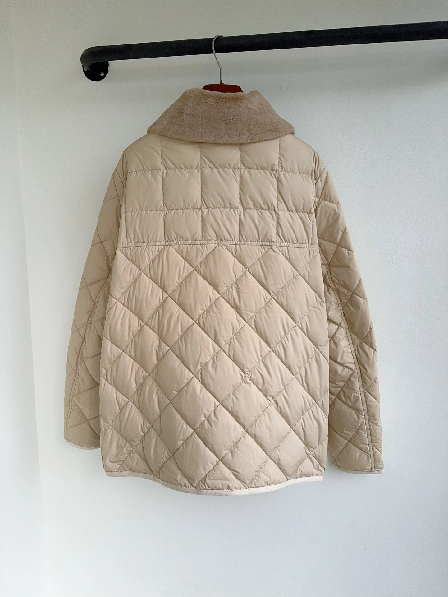 Victoria- 7o9385r Down Jacket item:D-F245J3019