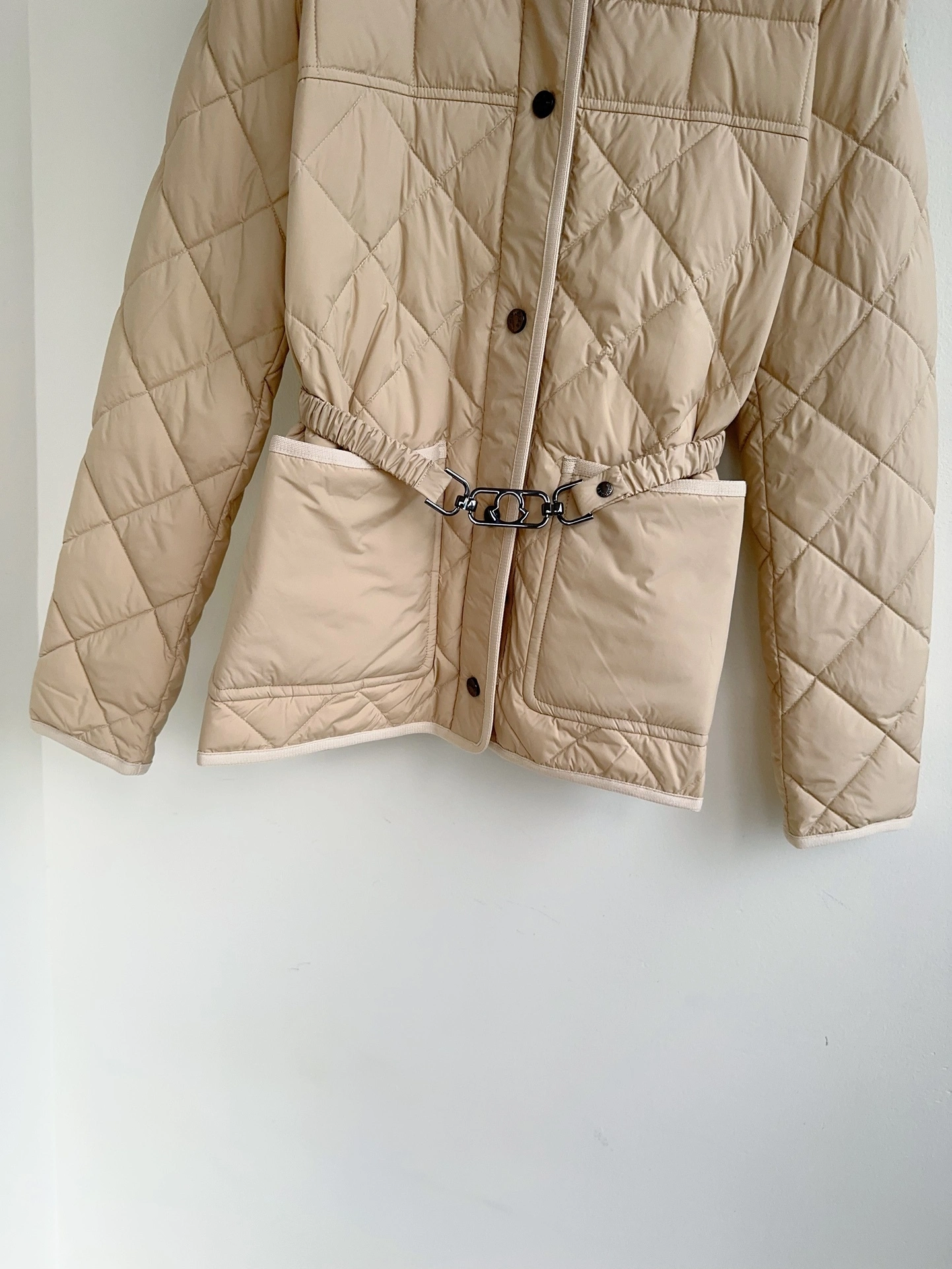 Victoria- 7o9385r Down Jacket item:D-F245J3019