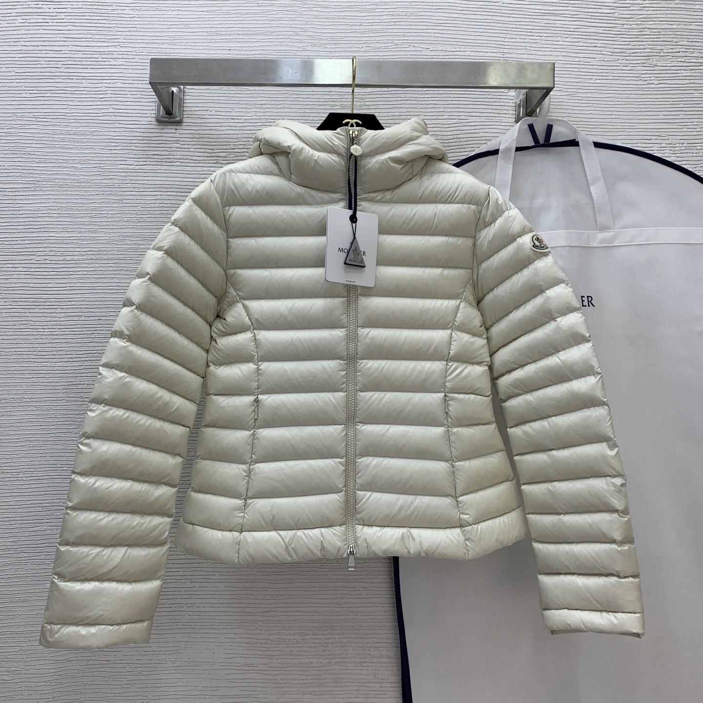 Victoria- 7o9385r Down jacket 90% goose down 2colour item:E-F044I0247-2