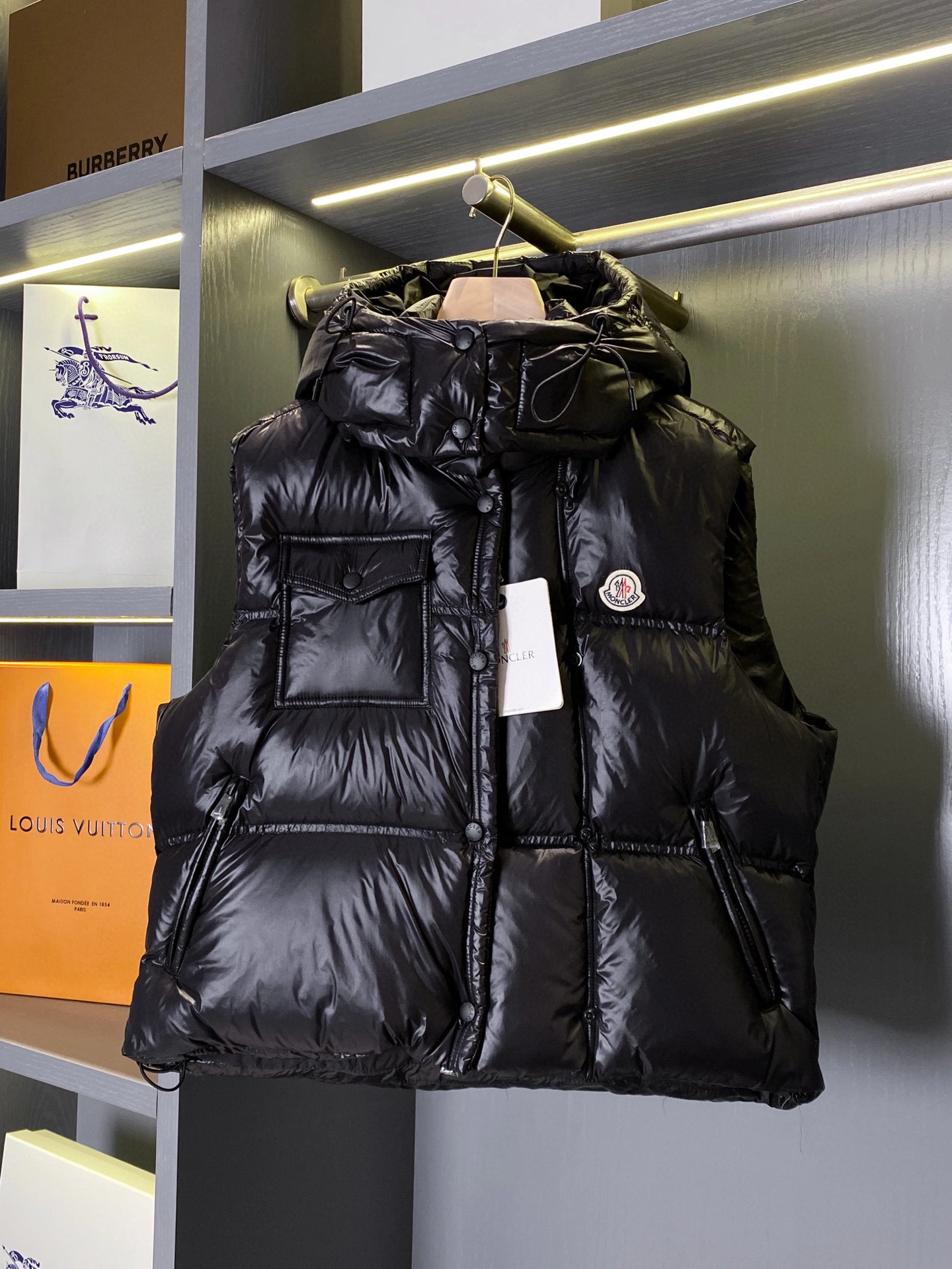 Victoria- 7o9385r Down jacket 90% goose down 3Colour item:E-F020K1607-3H