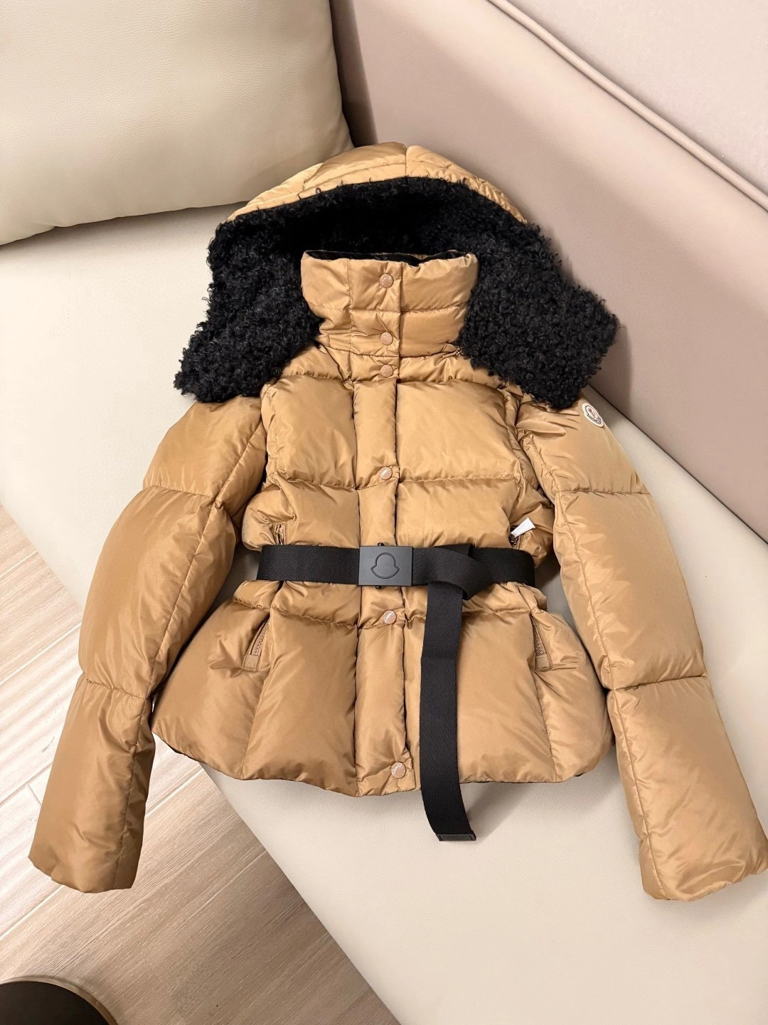 Victoria- 7o9385r Down jacket nylon white goose down 2Colour item:E-F140K1675-2H