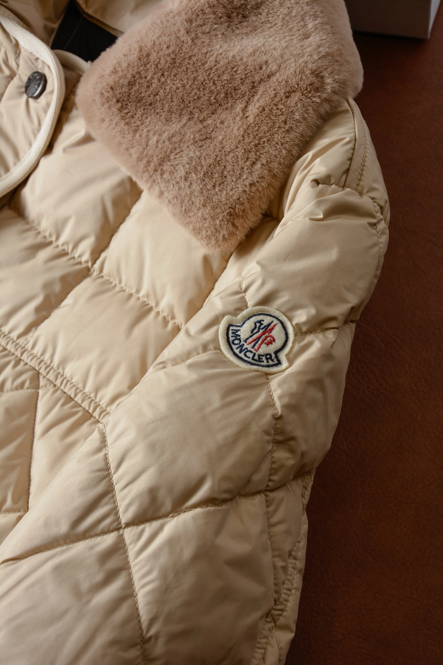 Victoria- 7o9385r Down jacket white goose down 2colour item:E-F020I2003-2