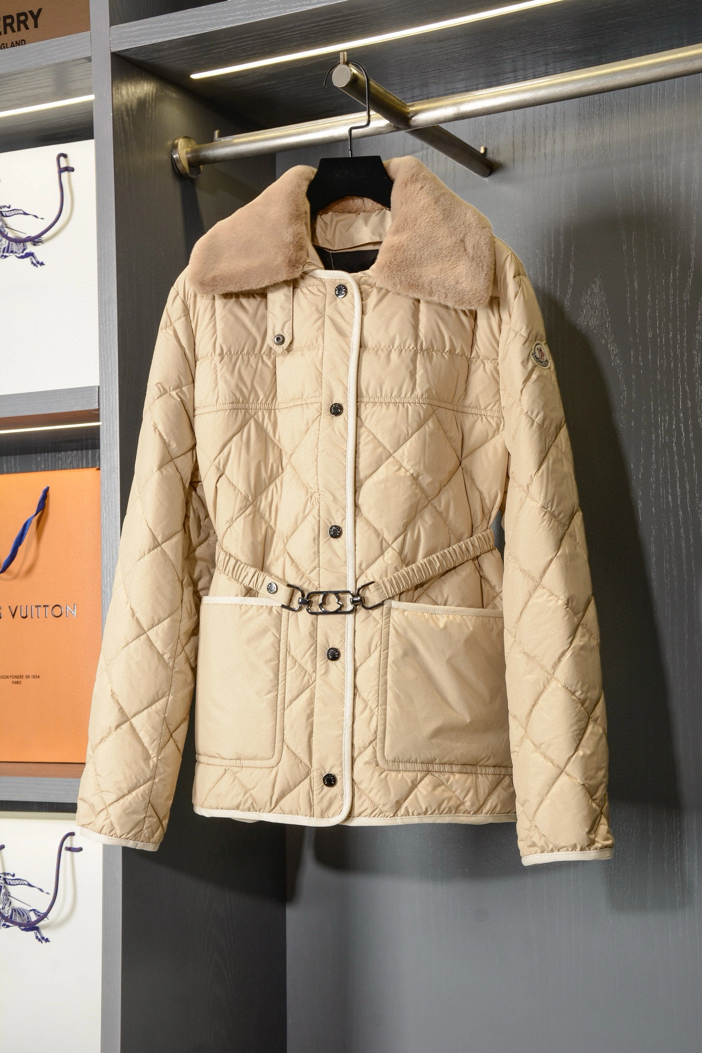 Victoria- 7o9385r Down jacket white goose down 2colour item:E-F020I2003-2