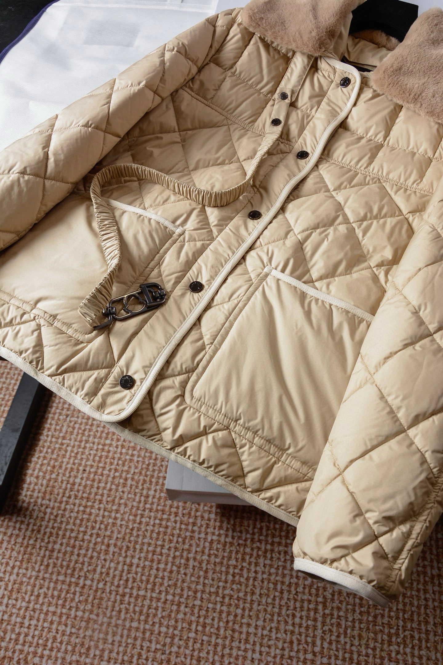 Victoria- 7o9385r Down jacket white goose down 2colour item:E-F020I2003-2