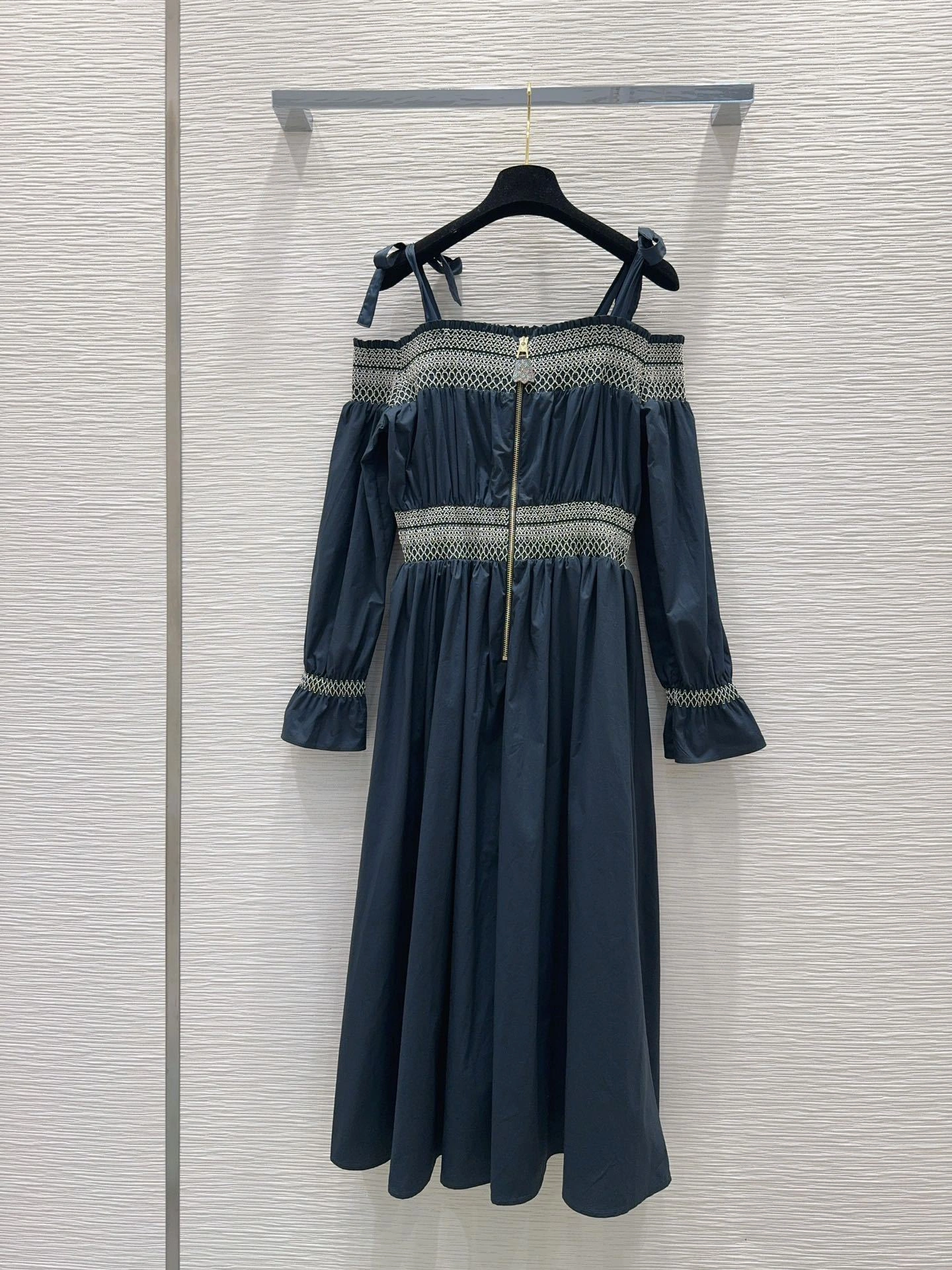 Victoria- 8V 2colour item:D-F240G1027-2