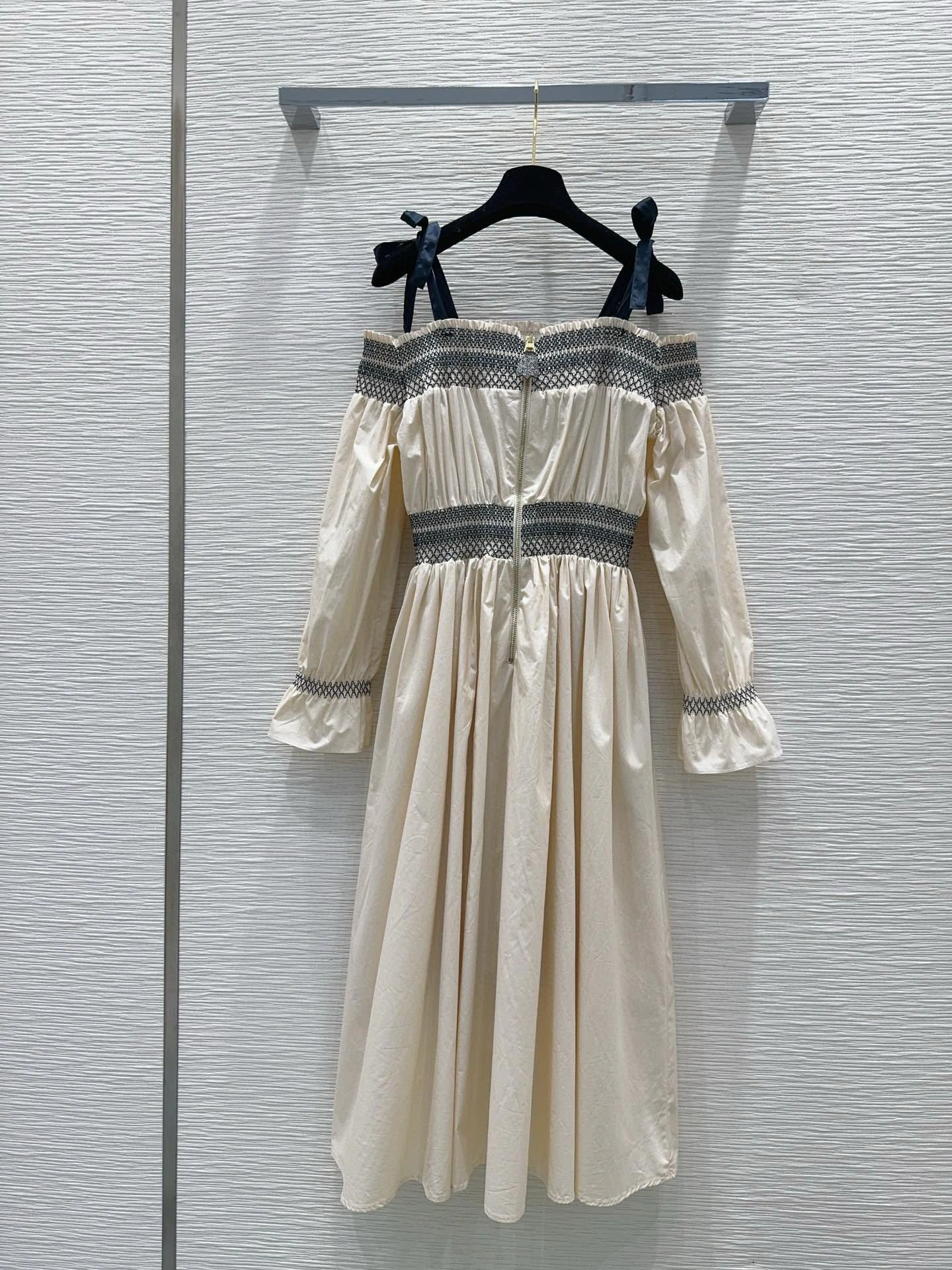 Victoria- 8V 2colour item:D-F240G1027-2