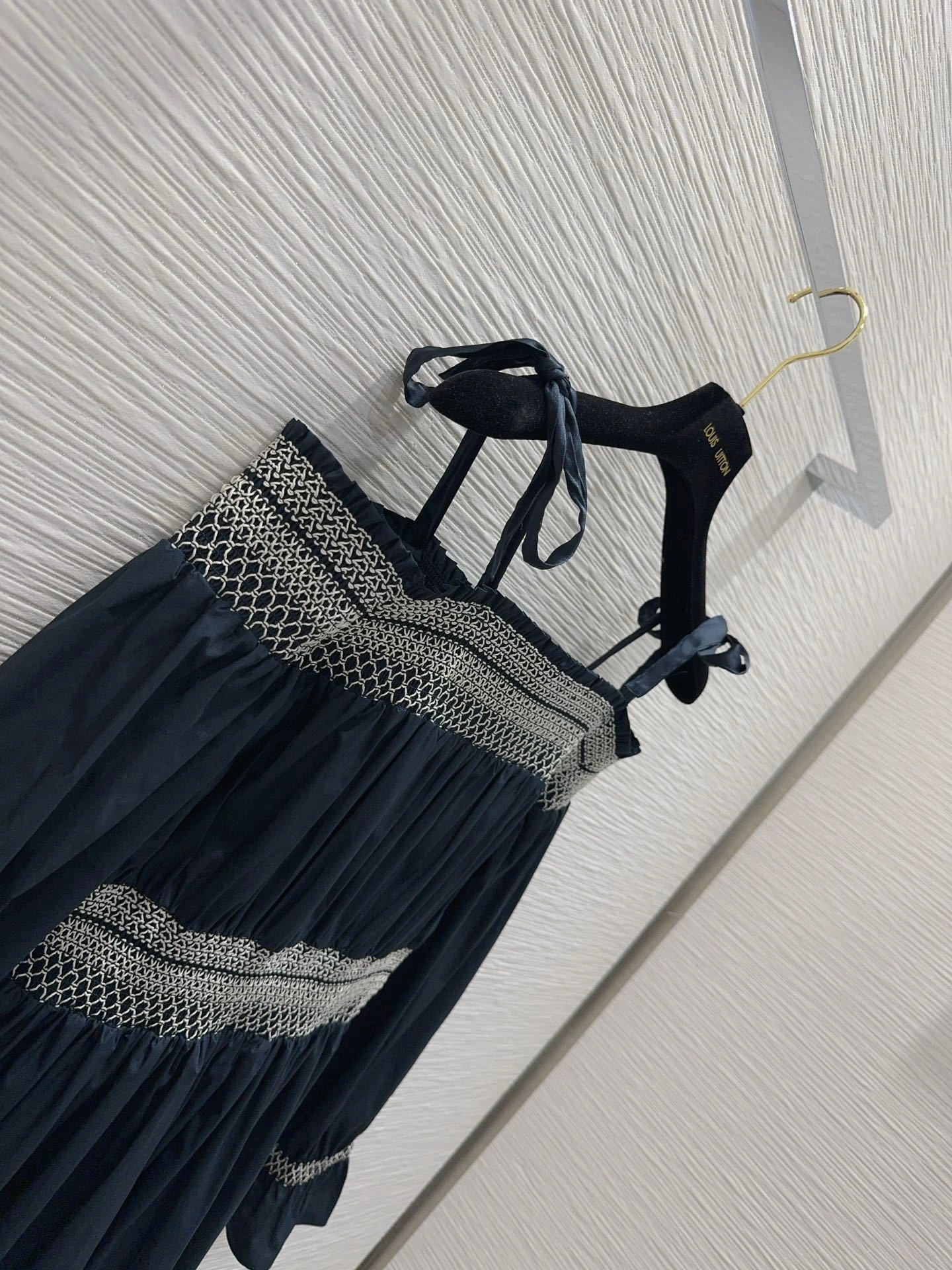 Victoria- 8V 2colour item:D-F240G1027-2