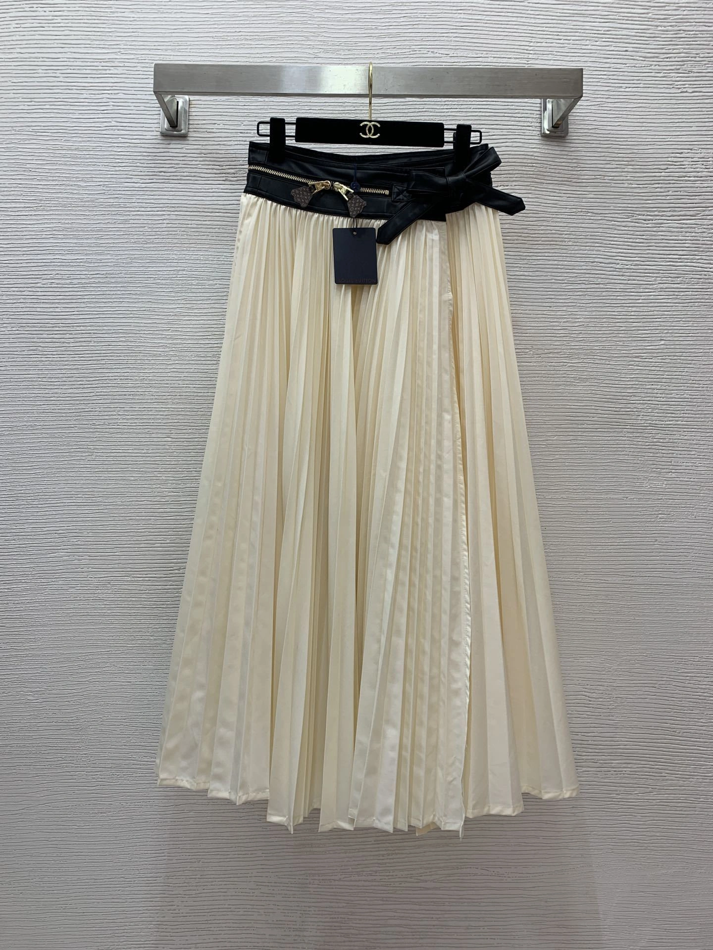 Victoria- 8V 3Colour item:E-F044A0302-3