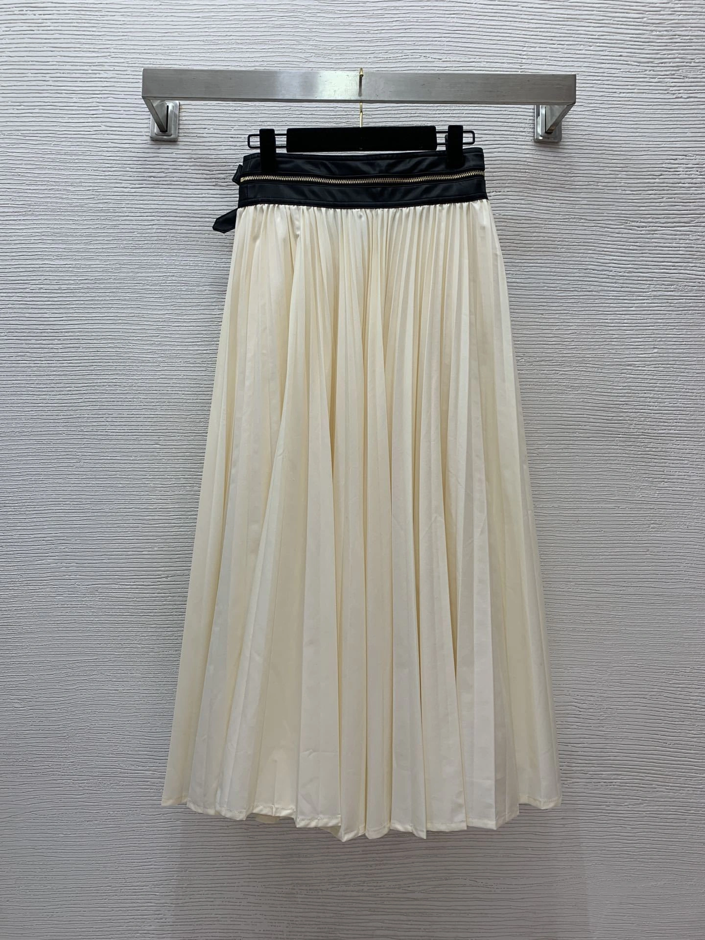 Victoria- 8V 3Colour item:E-F044A0302-3