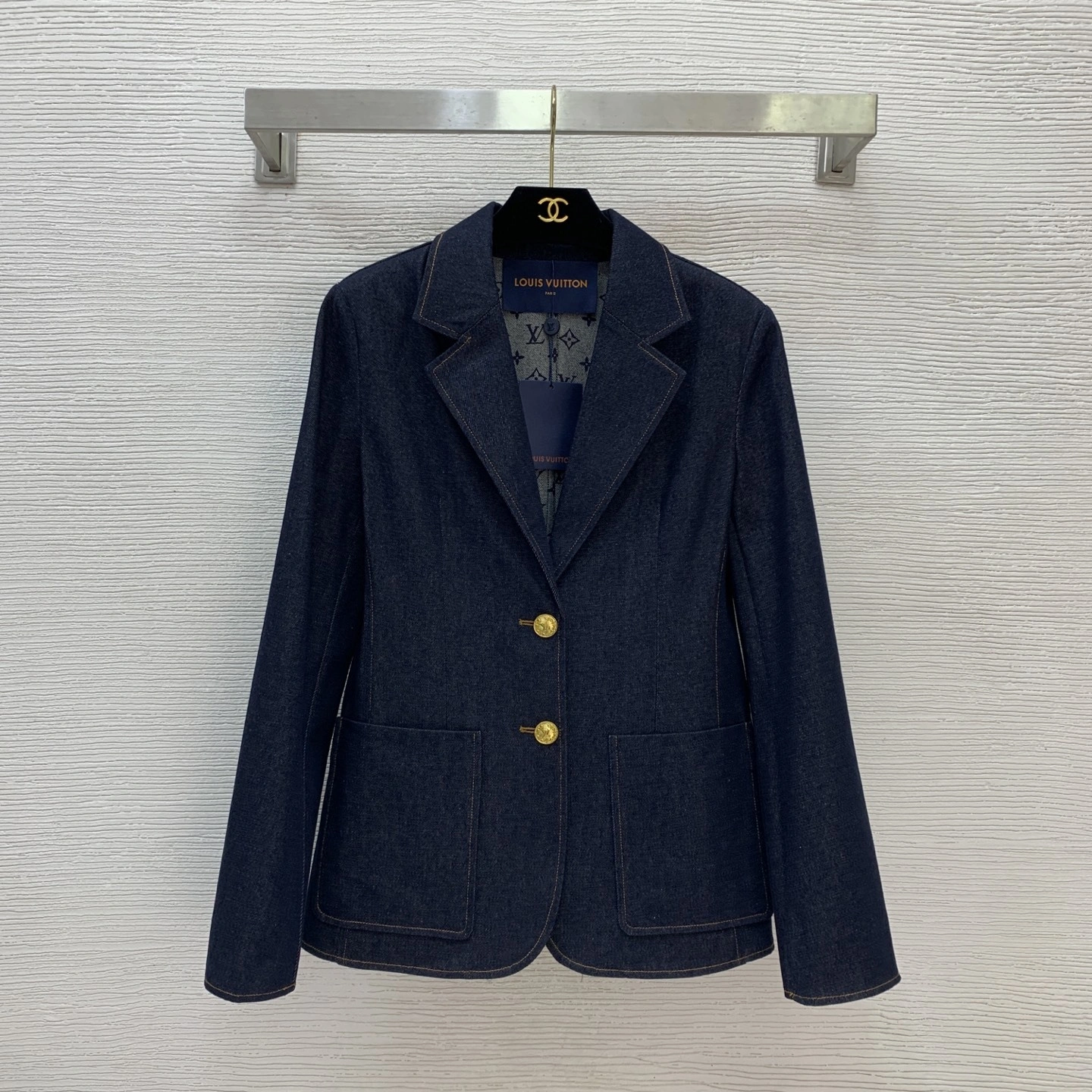 Victoria- 8V item: E-F044J0546