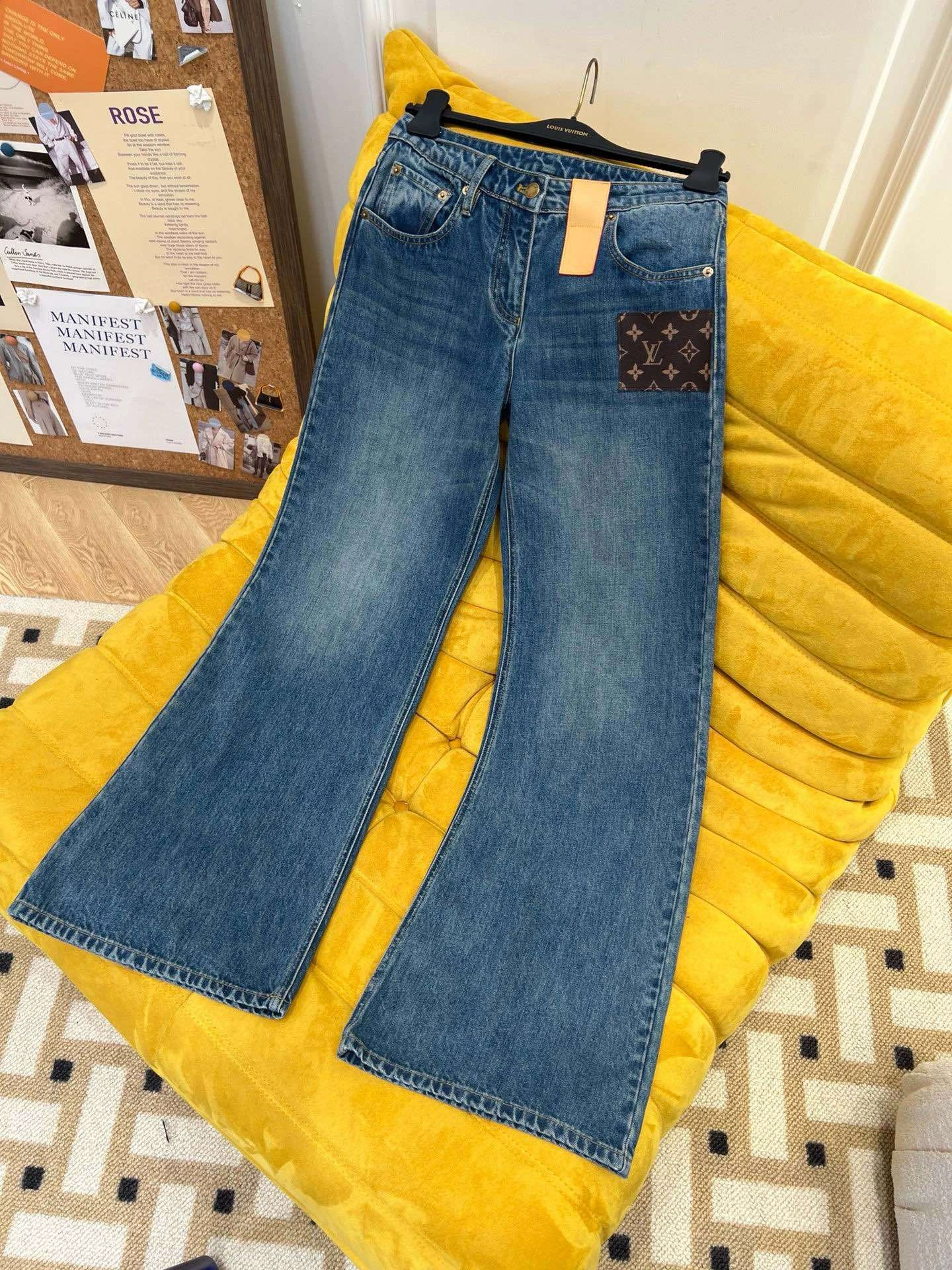 Victoria- 8V item:D-F240H2634