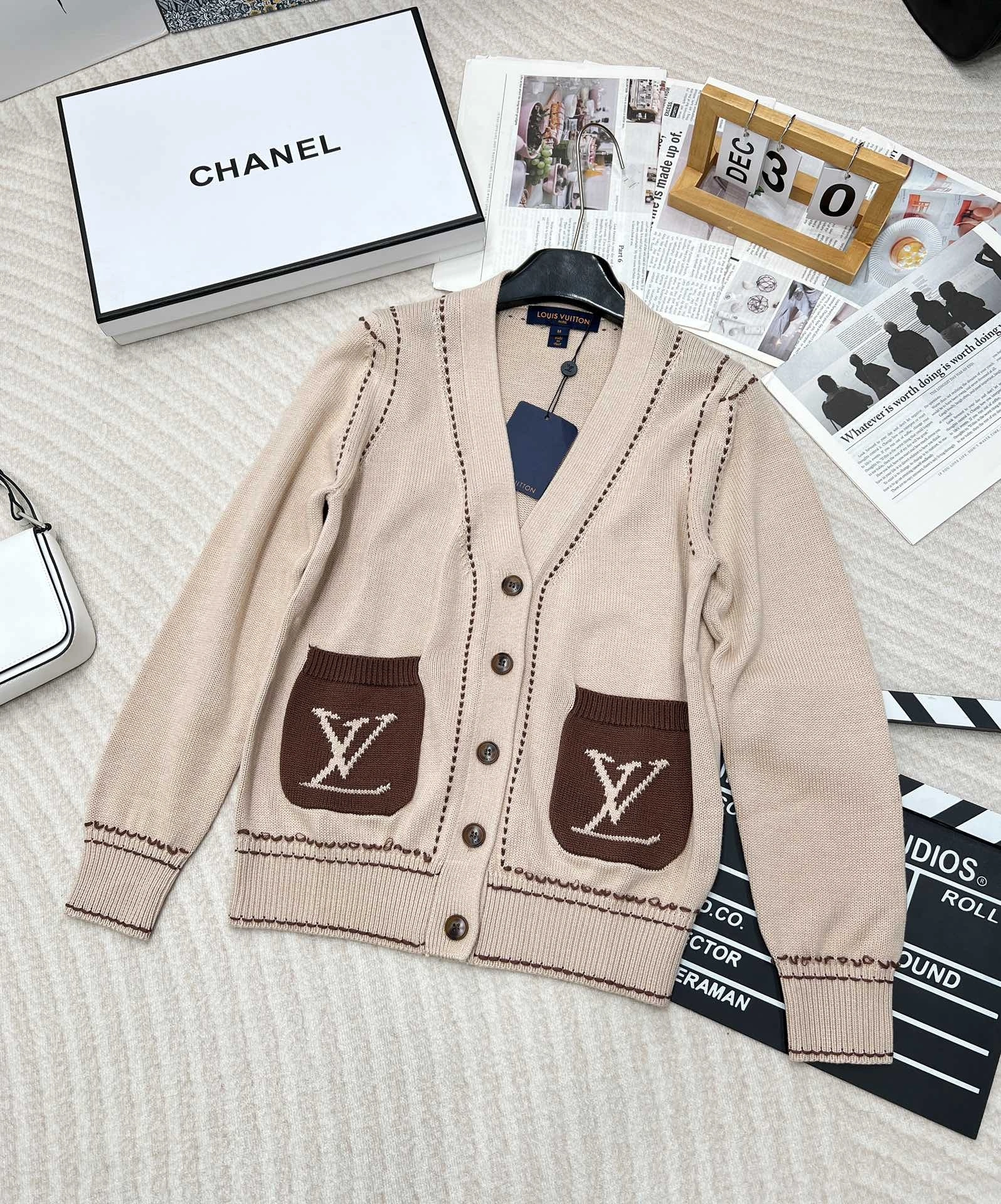Victoria- 8V item:D-F240J1302