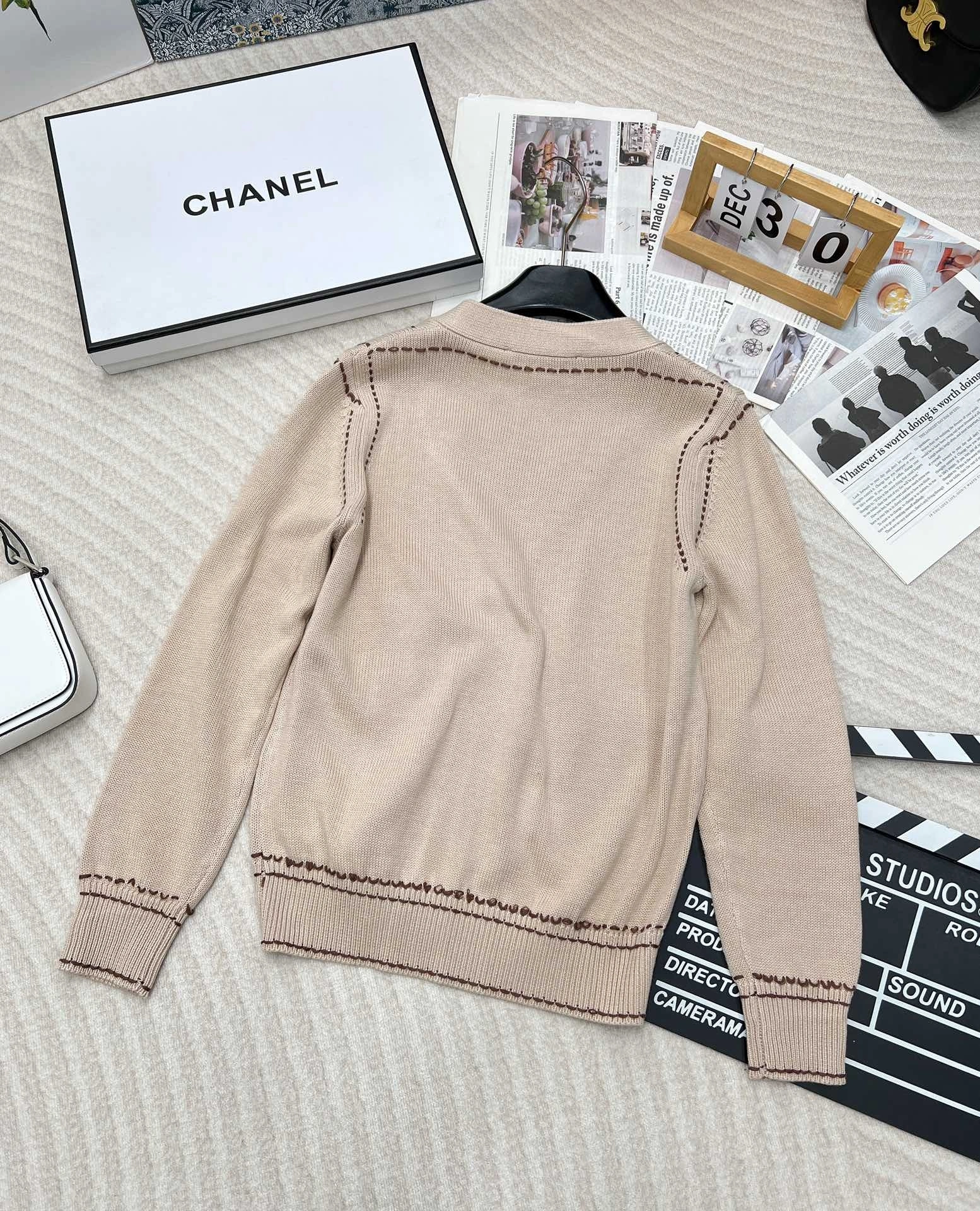 Victoria- 8V item:D-F240J1302