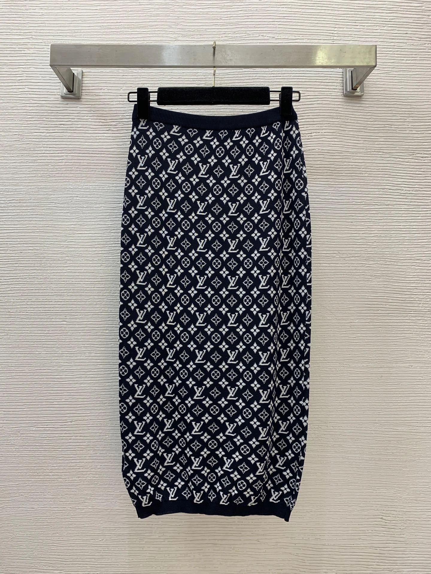 Victoria- 8V item:E-F044I0243