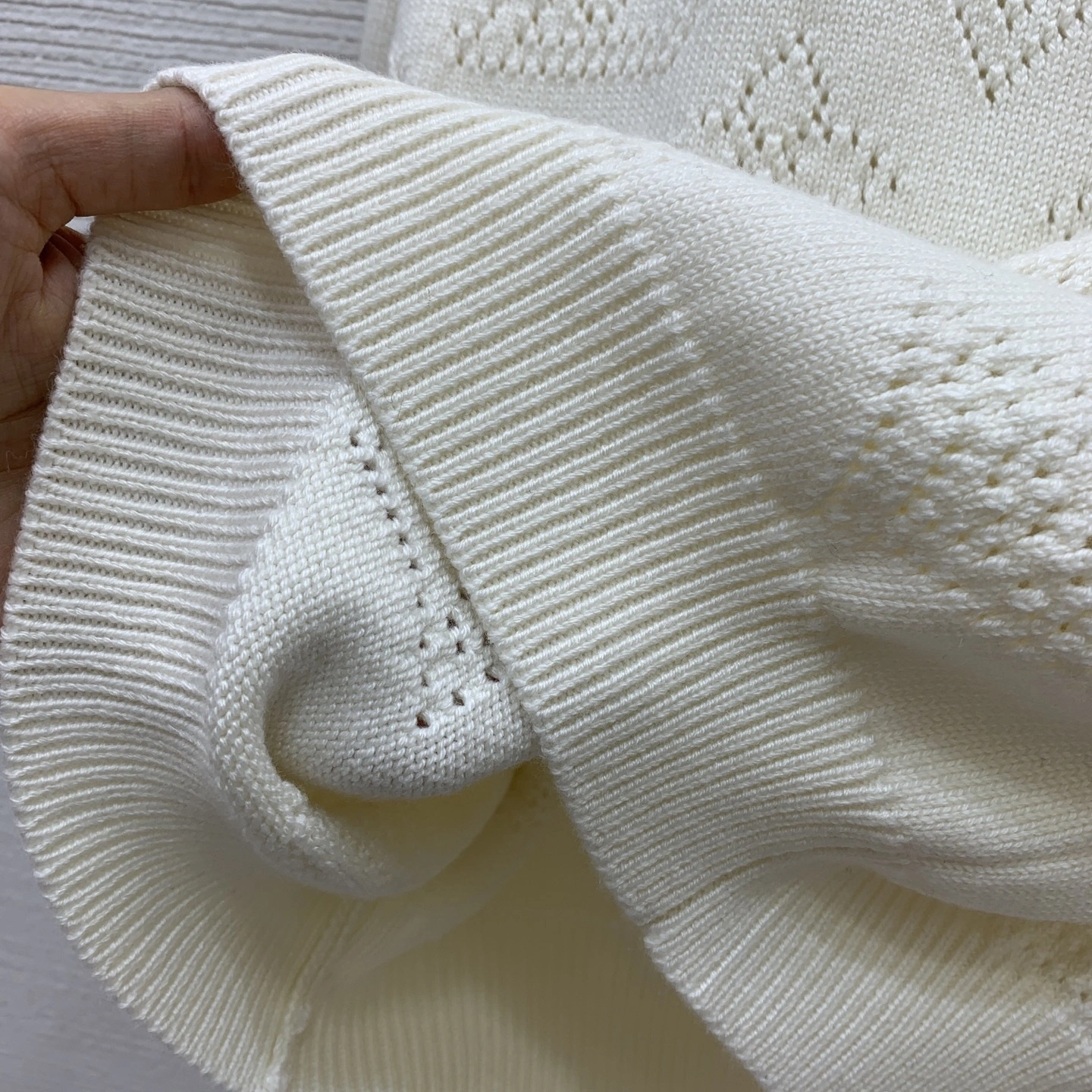 Victoria- 8V wool cashmere 2colour item:E-F044K0241-2