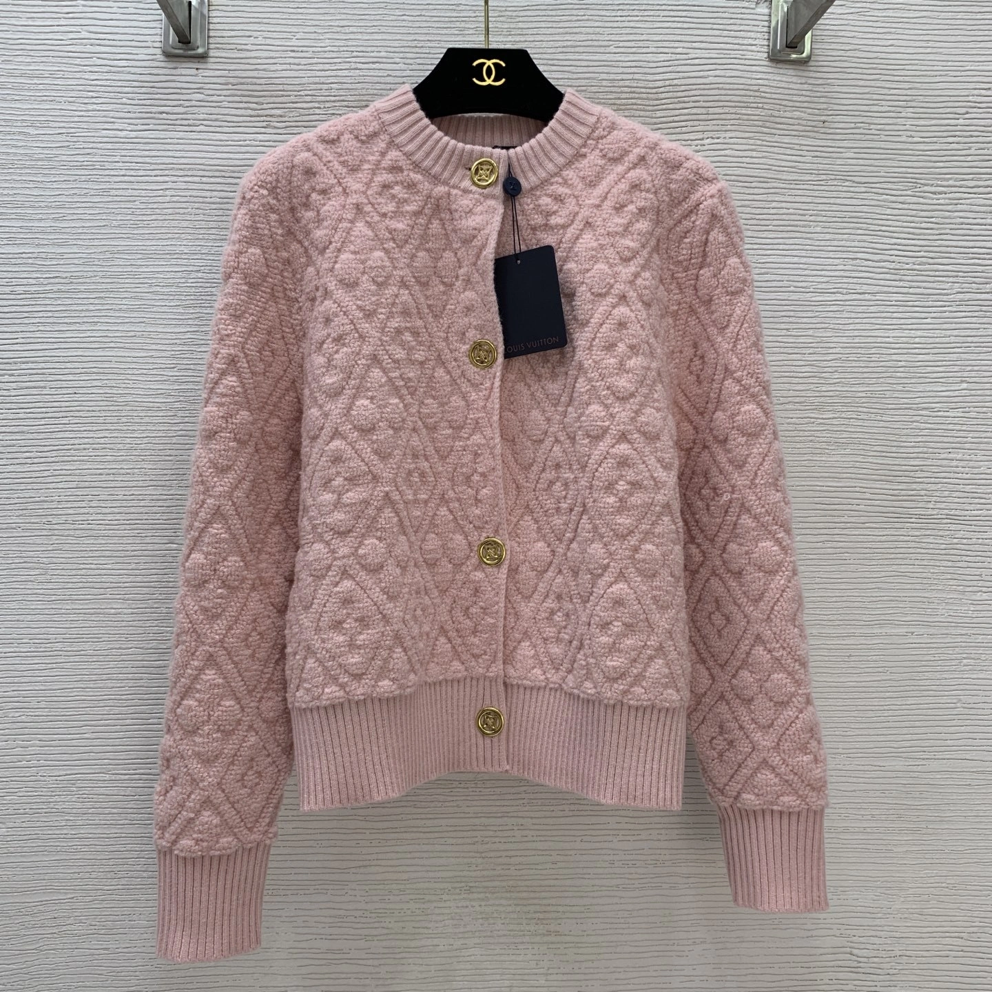 Victoria- 8V wool item:E-F044K0240