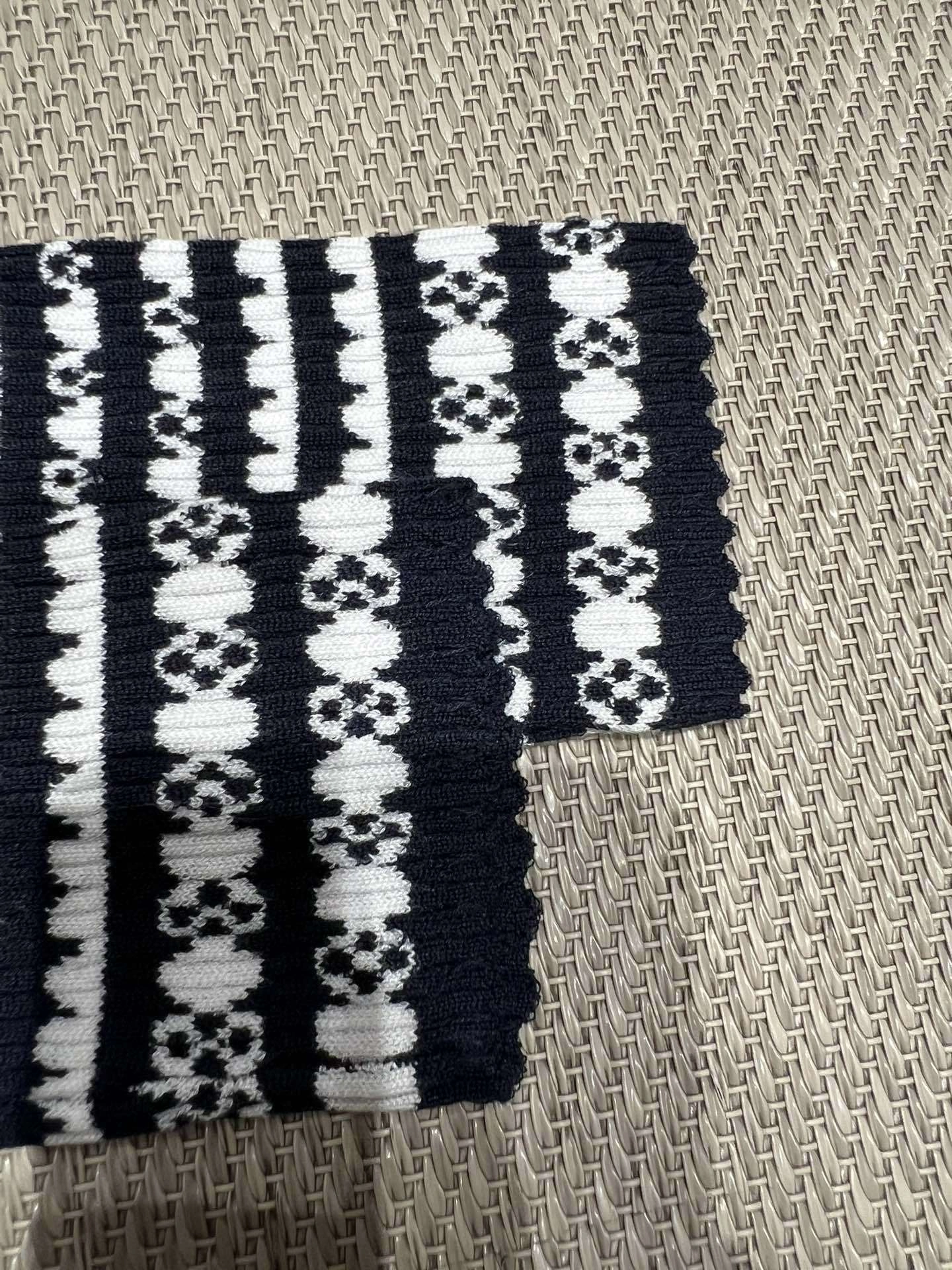 Victoria- 8V wool item:E-F140I2704H