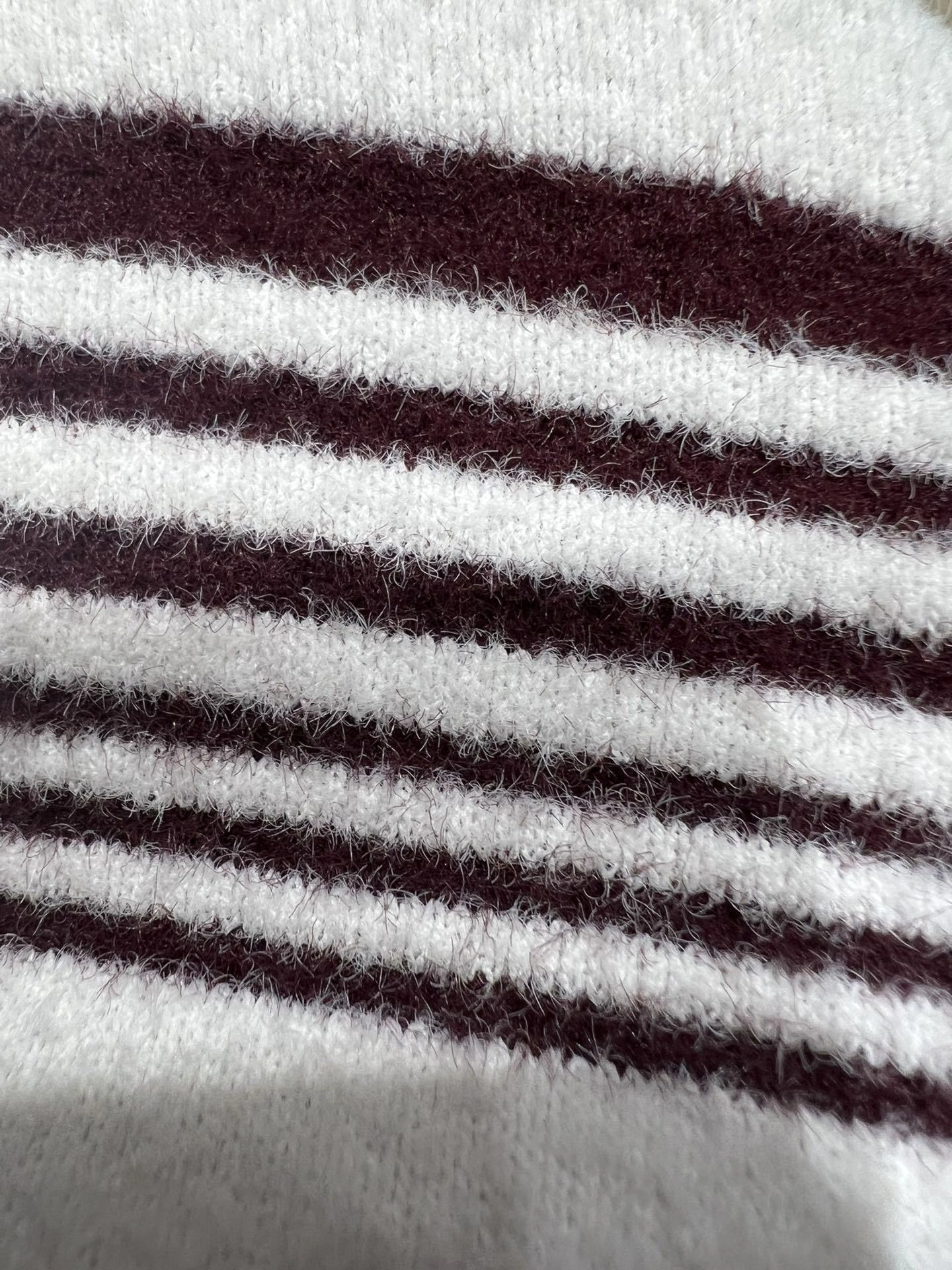Victoria- 8V wool item:E-F140I2705H