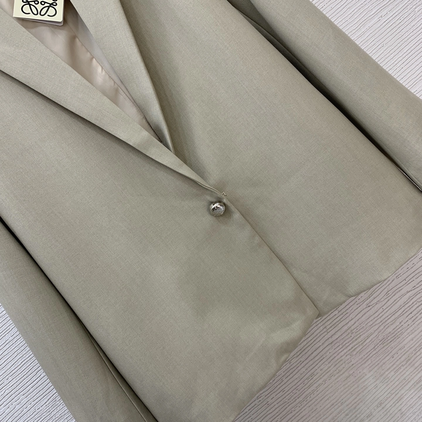 Victoria- 8o5w5 2colour item:E-F044I0224-2