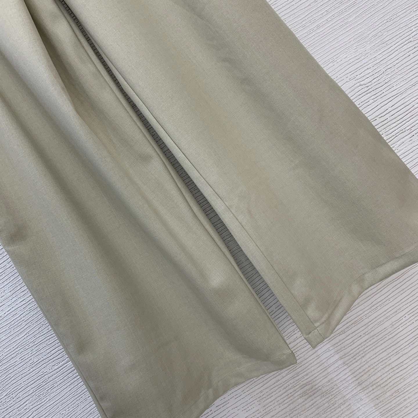 Victoria- 8o5w5 2colour item:E-F044I0225-2