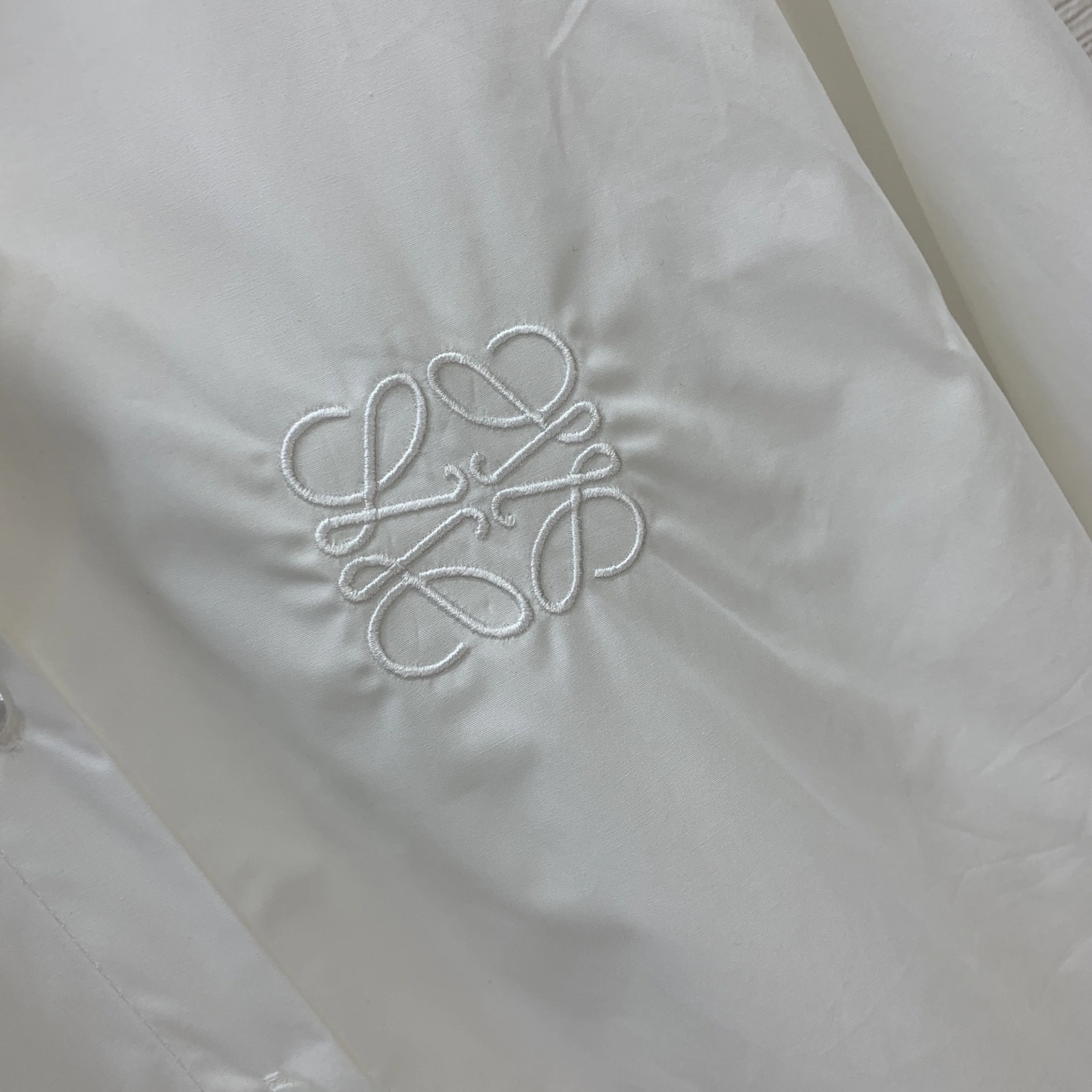 &Victoria- 8o5w5 embroidery item:E-F044I0226