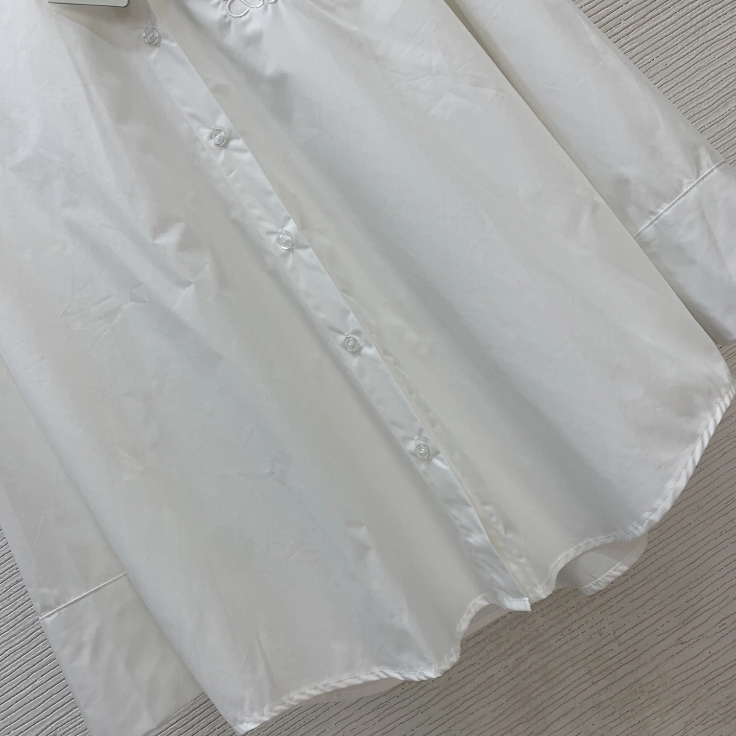 &Victoria- 8o5w5 embroidery item:E-F044I0226