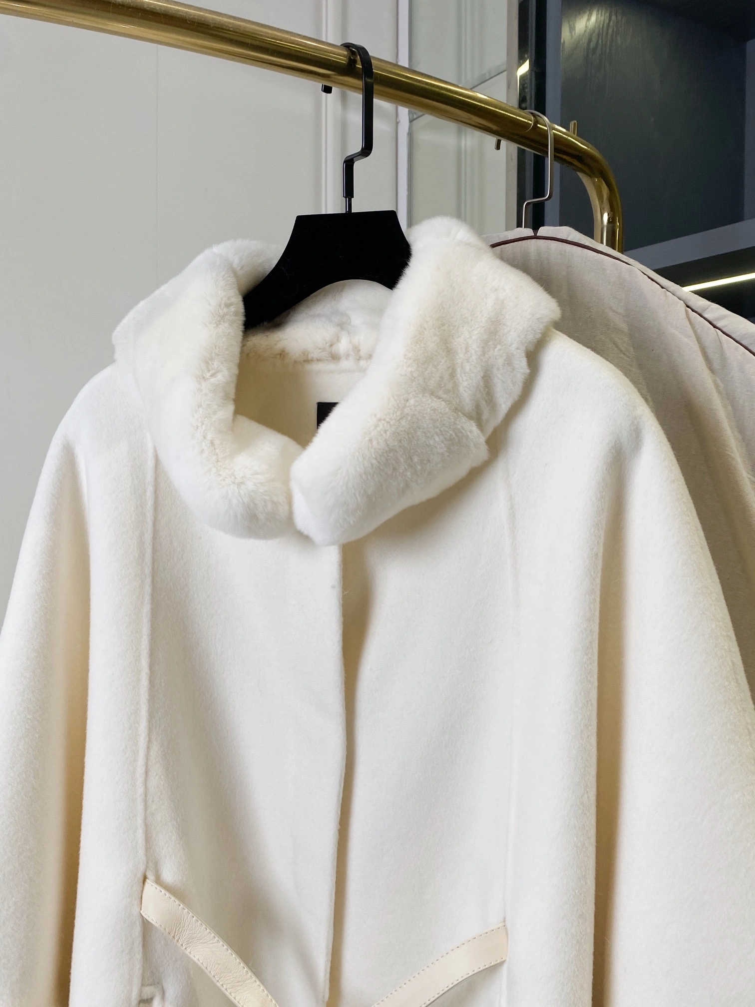 Victoria- 8oro Pi191 Salzburg cashmere 5colour item:E-F020J2307-5H
