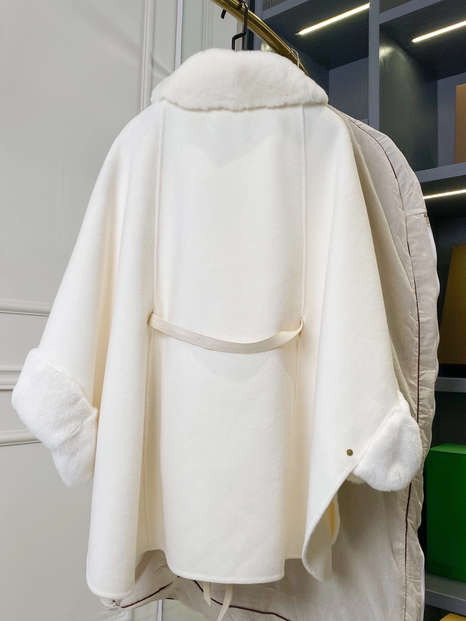Victoria- 8oro Pi191 Salzburg cashmere 5colour item:E-F020J2307-5H