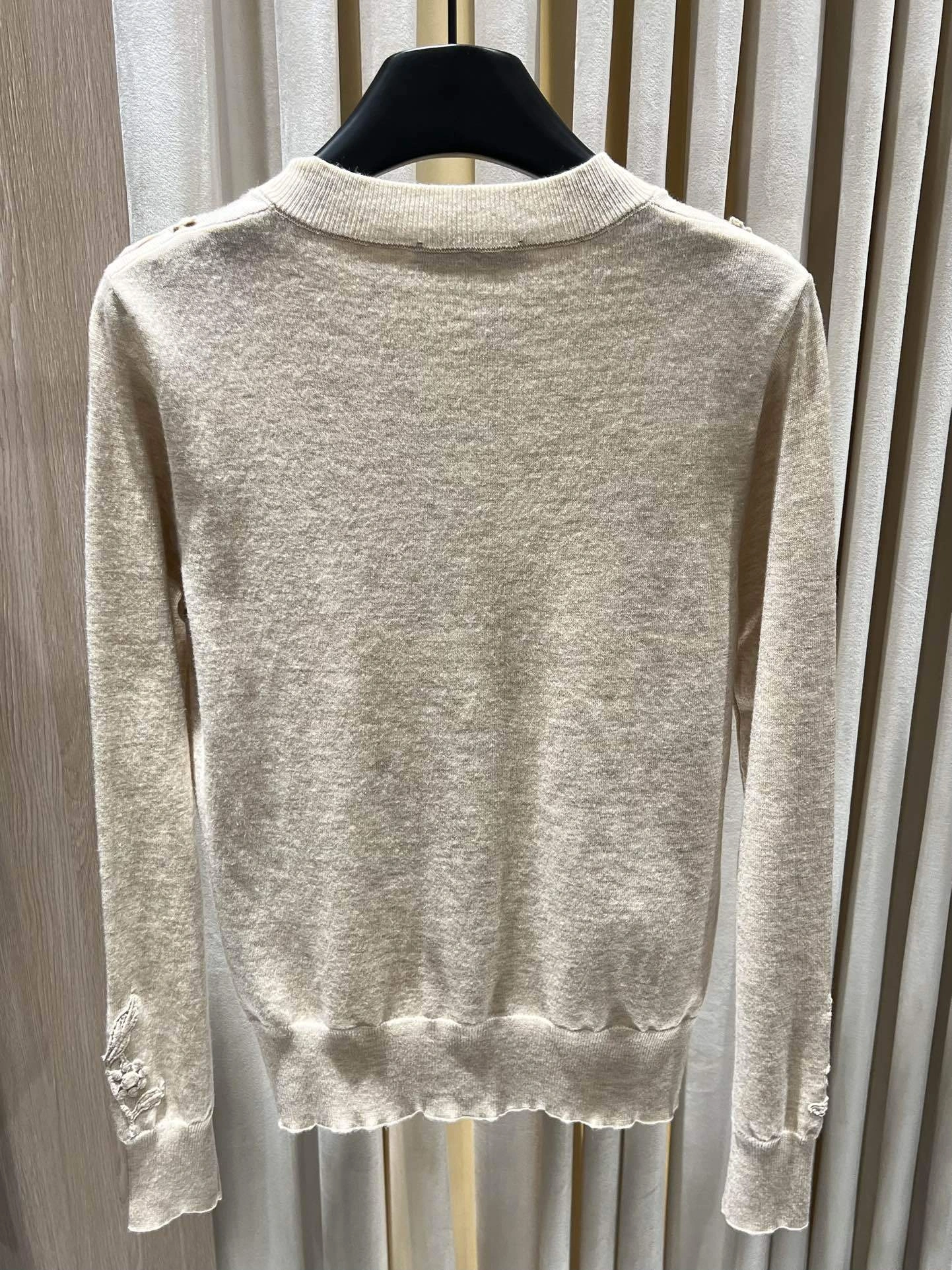 Victoria- 8oro Pi191 embroidery item:E-F140I2744H