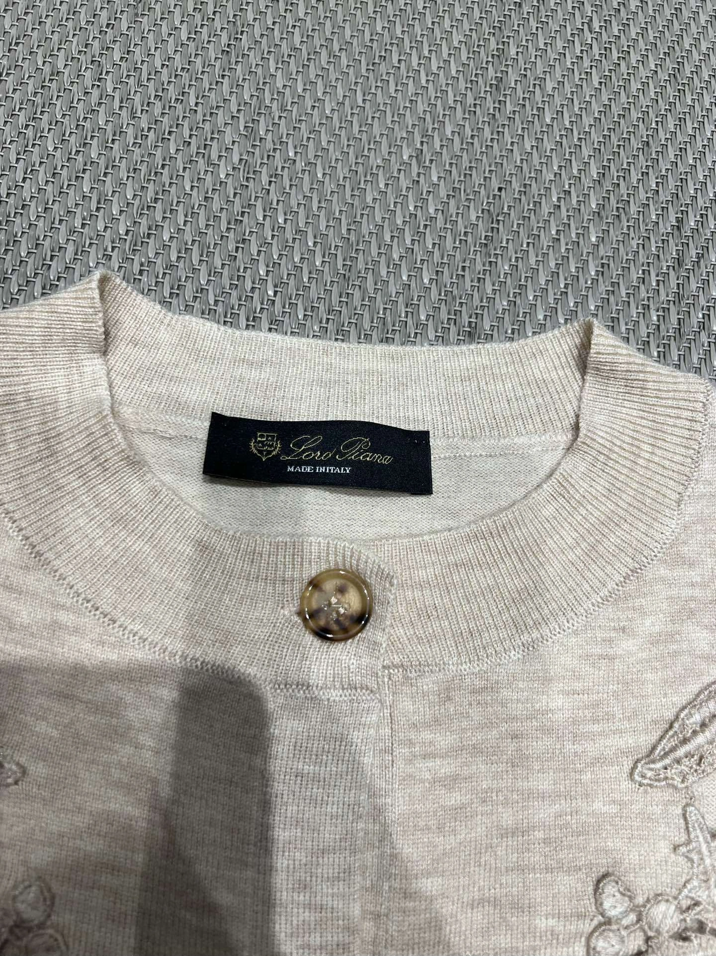 Victoria- 8oro Pi191 embroidery item:E-F140I2744H