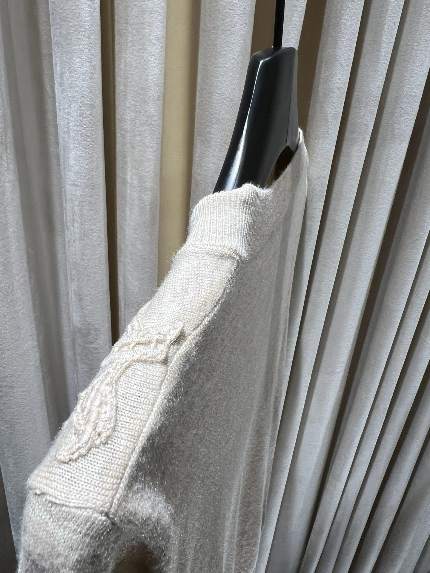 Victoria- 8oro Pi191 embroidery item:E-F140I2744H
