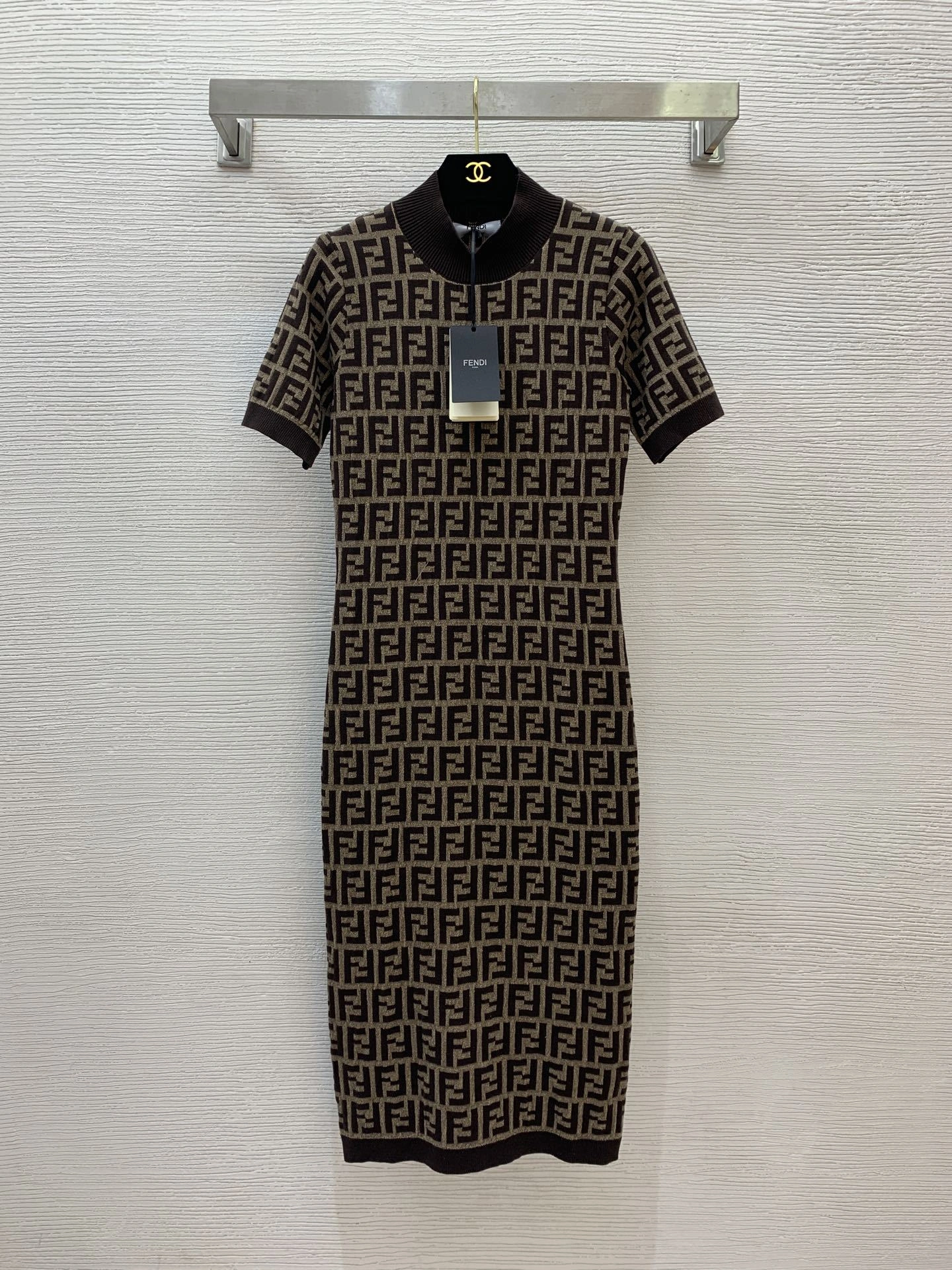 Victoria- F594i item:E-F044I0204