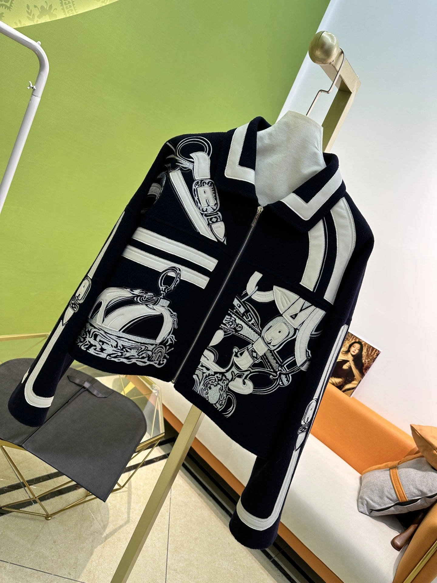 &Victoria- H5r75s Cashmere oversized item:D-F244J3034
