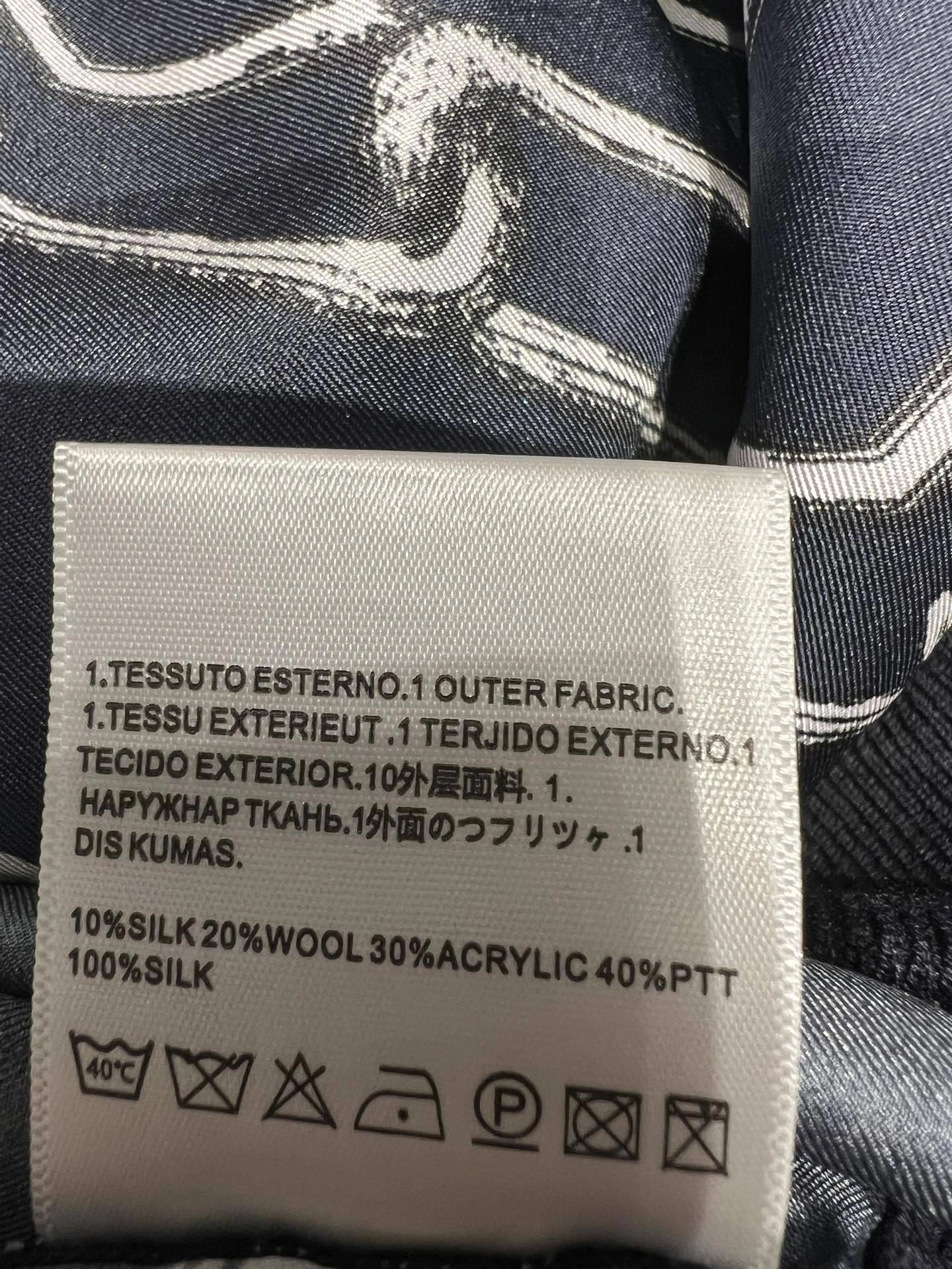 Victoria- H5r75s Extrafine Merino Wool Real silk 2Colour item:E-F140K1630-2H