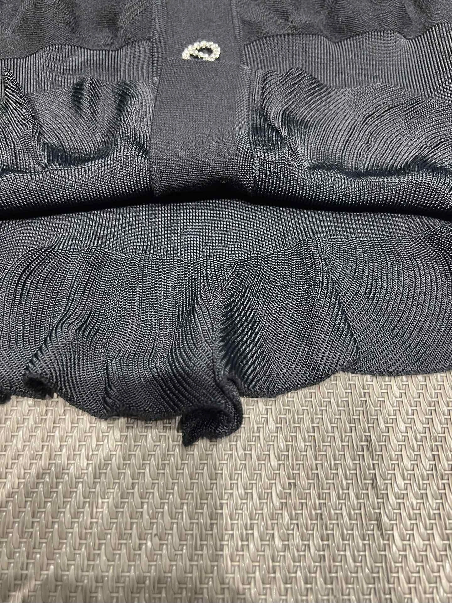 Victoria- H5r75s item:E-F140I2734H