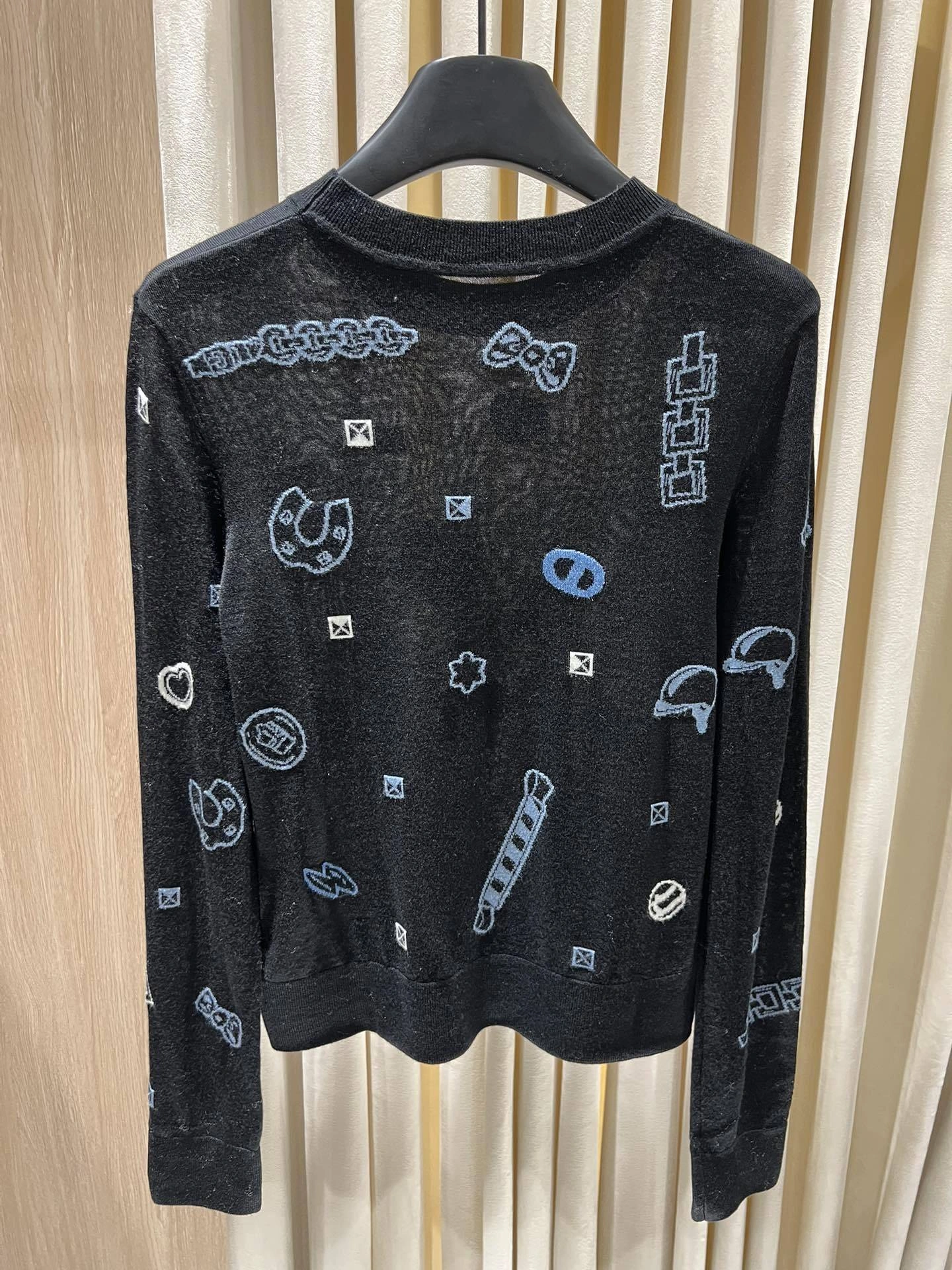 Victoria- H5r75s wool item:E-F140I2733H