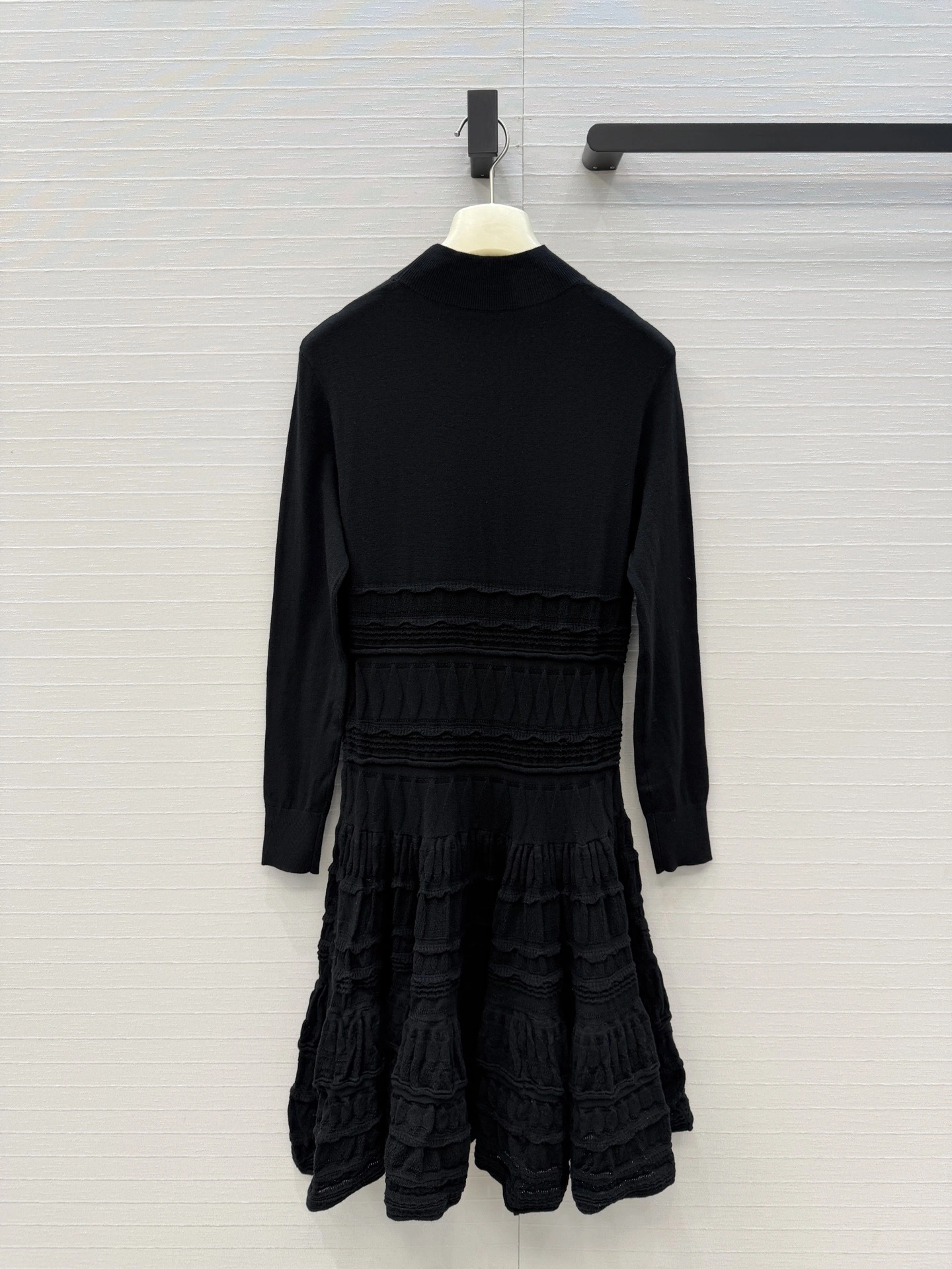 Victoria--Other brands Crinoline wool item:F-F061A2041